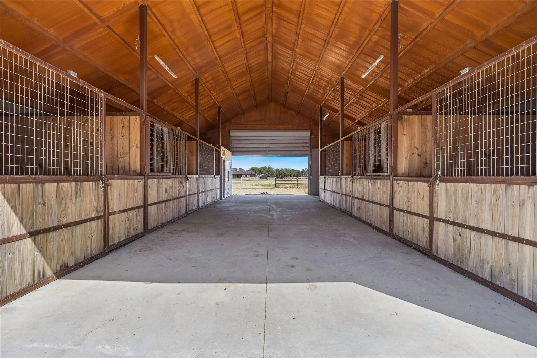 Single Family Residence For Sale in Denton County , 12953 Flow Road, Krum, Texas 76249, 4 Bedroom, 3 Bathroom, 2 Garage spaces, 2,407 Sqft, built in 2017, mls#21394555, Real Estate Agent in Krum, Homes For Sale in Denton county, Homes For Sale in Krum, Realtor in Krum Texas, Real Estate Brokerage Independent Realty Texas, Luminita Cordes Realtor