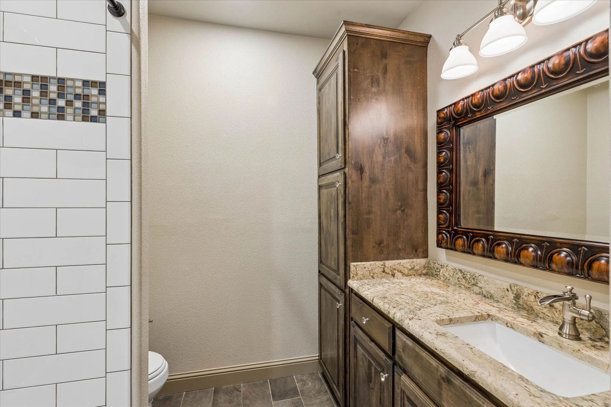 Single Family Residence For Sale in Denton County , 12953 Flow Road, Krum, Texas 76249, 4 Bedroom, 3 Bathroom, 2 Garage spaces, 2,407 Sqft, built in 2017, mls#21394555, Real Estate Agent in Krum, Homes For Sale in Denton county, Homes For Sale in Krum, Realtor in Krum Texas, Real Estate Brokerage Independent Realty Texas, Luminita Cordes Realtor