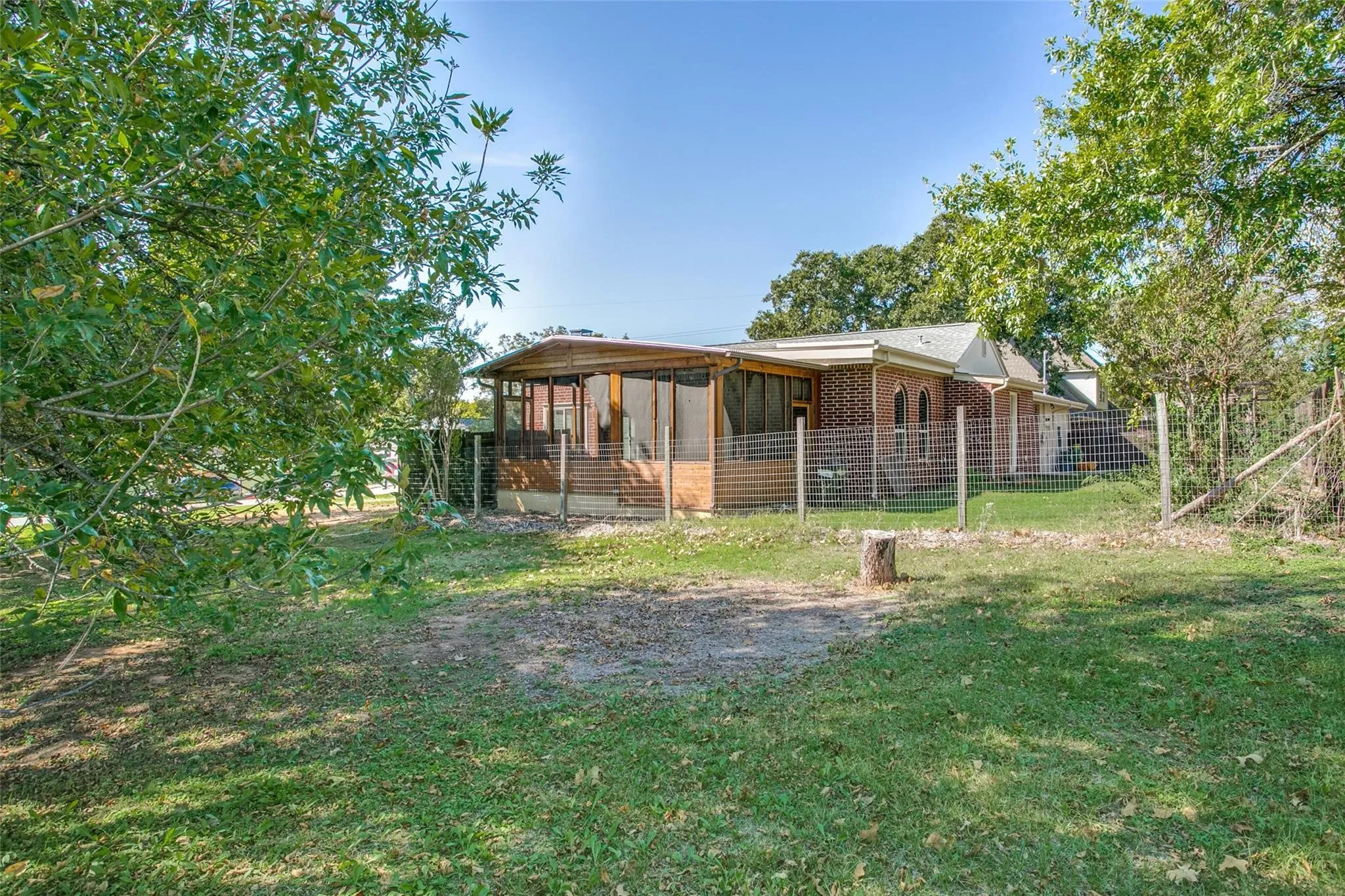 Improved Land For Sale in Tarrant County , 136 Sweet Street, Southlake, Texas 76092, 0, 0, Garage spaces, 0 Sqft, built in 1950, mls#21395617, Real Estate Agent in Southlake, Homes For Sale in Tarrant county, Homes For Sale in Southlake, Realtor in Southlake Texas, Real Estate Brokerage Independent Realty Texas, Luminita Cordes Realtor