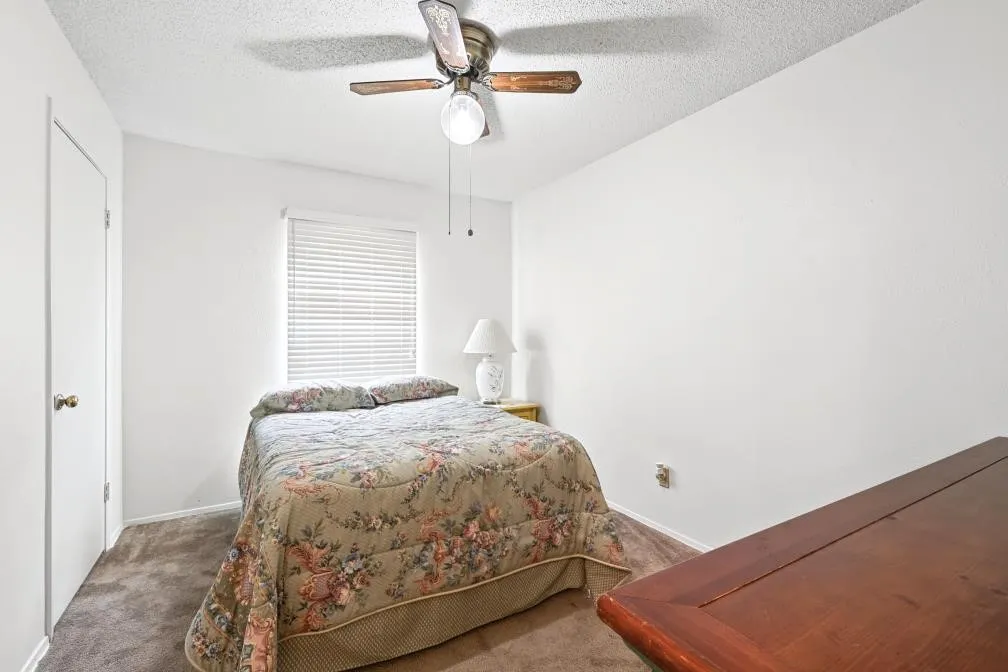 Single Family Residence For Sale in Tarrant County , 409 Arthur Drive, Hurst, Texas 76053, 3 Bedroom, 2 Bathroom, 2 Garage spaces, 1,182 Sqft, built in 1970, mls#21394564, Real Estate Agent in Hurst, Homes For Sale in Tarrant county, Homes For Sale in Hurst, Realtor in Hurst Texas, Real Estate Brokerage Independent Realty Texas, Luminita Cordes Realtor