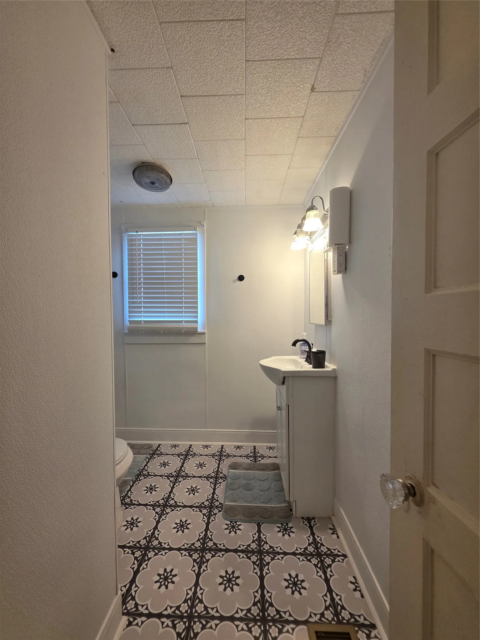 Single Family Residence For Sale in Limestone County , 1292 Fm 1365, Mexia, Texas 76667, 3 Bedroom, 2 Bathroom, Garage spaces, 1,560 Sqft, built in 1980, mls#21380362, Real Estate Agent in Mexia, Homes For Sale in Limestone county, Homes For Sale in Mexia, Realtor in Mexia Texas, Real Estate Brokerage Independent Realty Texas, Luminita Cordes Realtor