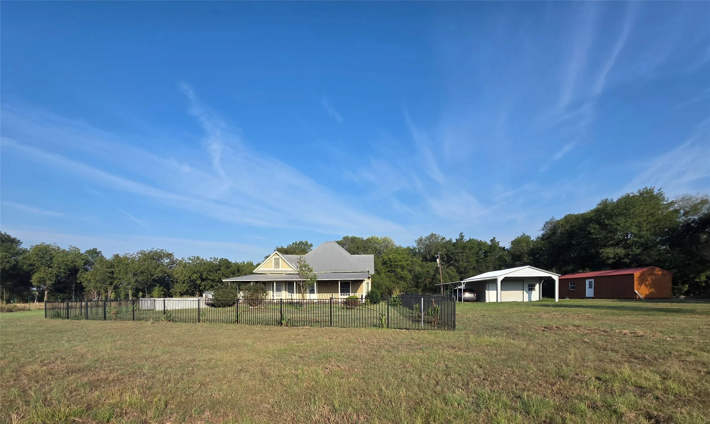 Single Family Residence For Sale in Limestone County , 1292 Fm 1365, Mexia, Texas 76667, 3 Bedroom, 2 Bathroom, Garage spaces, 1,560 Sqft, built in 1980, mls#21380362, Real Estate Agent in Mexia, Homes For Sale in Limestone county, Homes For Sale in Mexia, Realtor in Mexia Texas, Real Estate Brokerage Independent Realty Texas, Luminita Cordes Realtor