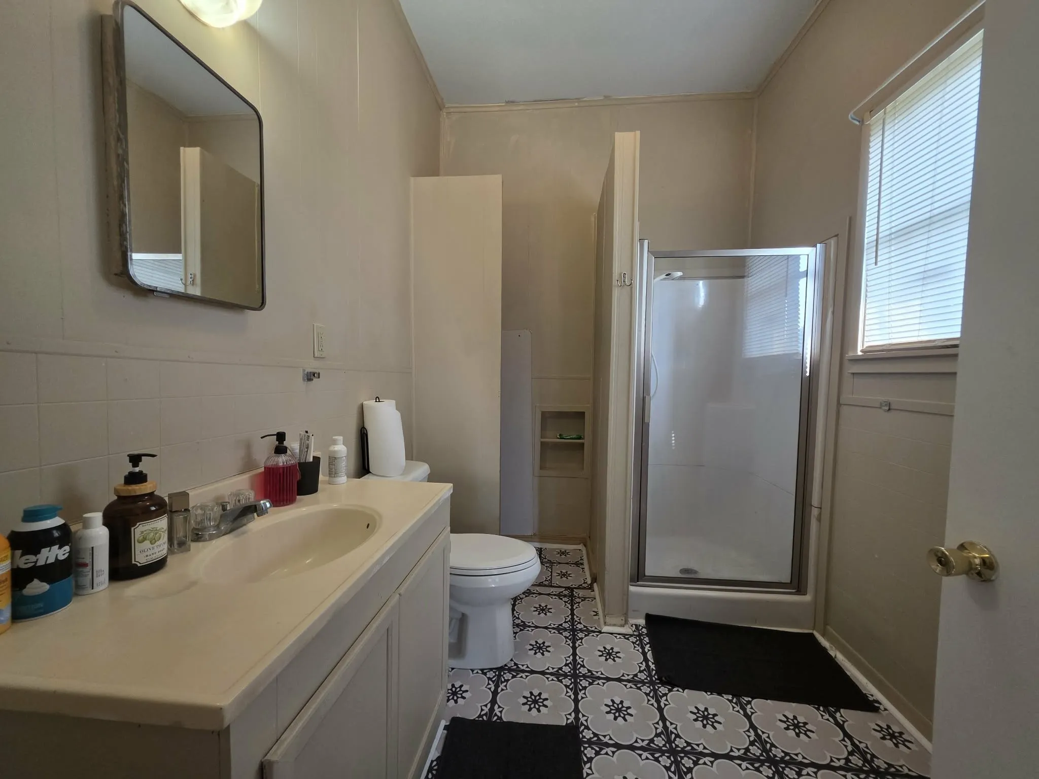 Single Family Residence For Sale in Limestone County , 1292 Fm 1365, Mexia, Texas 76667, 3 Bedroom, 2 Bathroom, Garage spaces, 1,560 Sqft, built in 1980, mls#21380362, Real Estate Agent in Mexia, Homes For Sale in Limestone county, Homes For Sale in Mexia, Realtor in Mexia Texas, Real Estate Brokerage Independent Realty Texas, Luminita Cordes Realtor