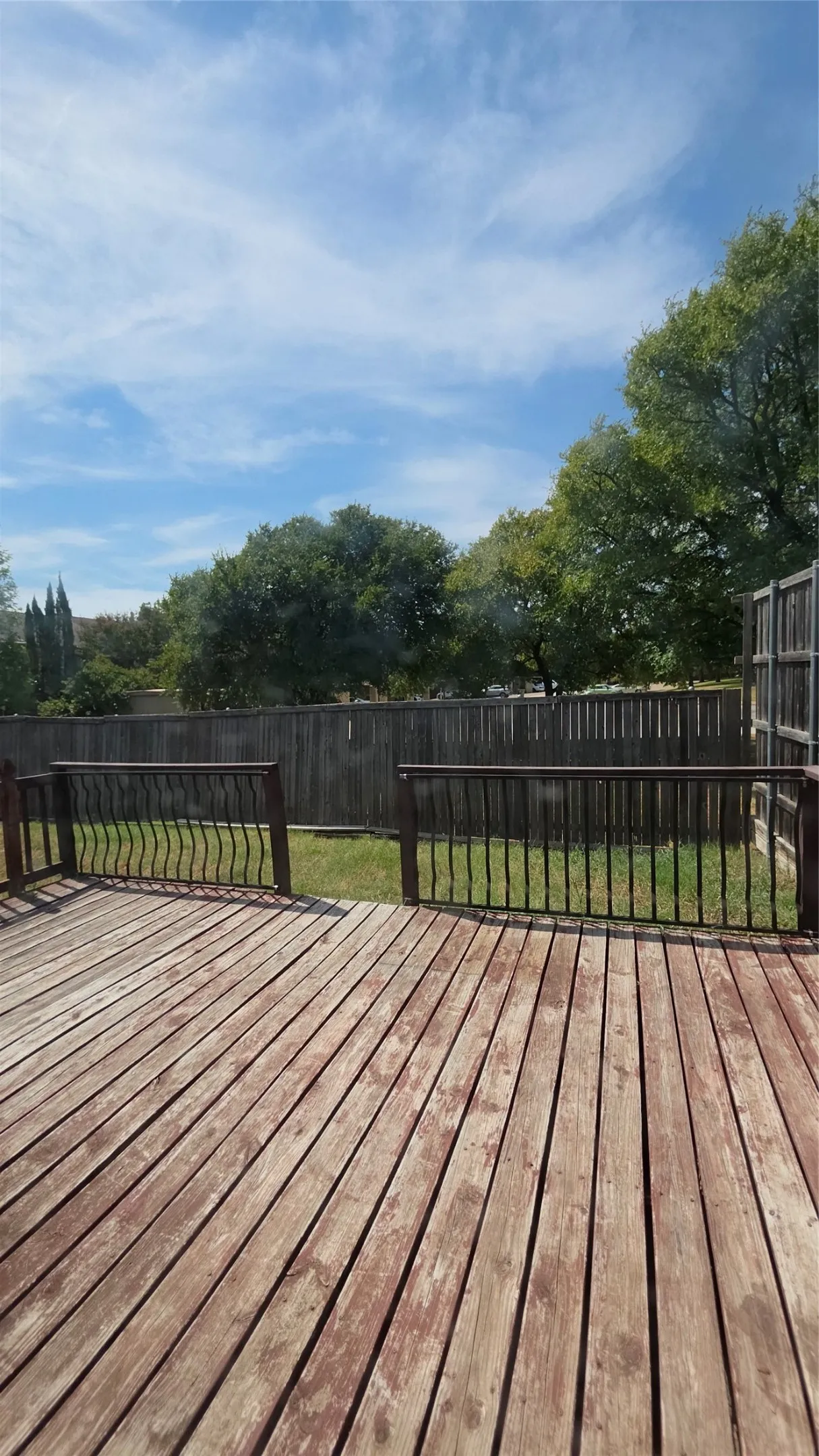 Single Family Residence For Rent in Dallas County , 598 Briarcliff Drive, Garland, Texas 75043, 3 Bedroom, 3 Bathroom, 2 Garage spaces, 1,876 Sqft, built in 1982, mls#21393673, Real Estate Agent in Garland, Homes For Rent in Dallas county, Homes For Rent in Garland, Realtor in Garland Texas, Real Estate Brokerage Independent Realty Texas, Luminita Cordes Realtor