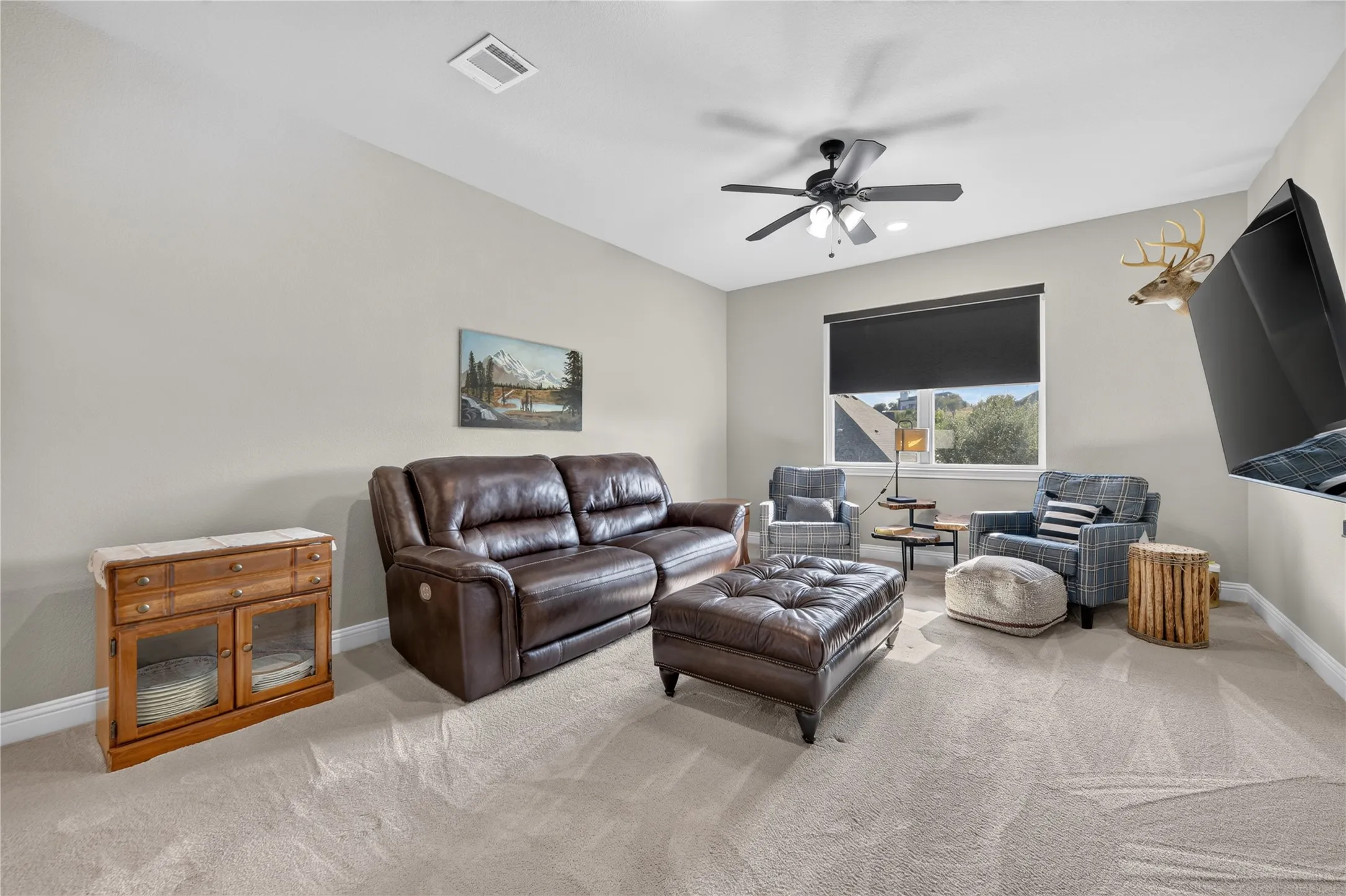 Single Family Residence For Sale in Tarrant County , 5220 Sonata Trail, Fort Worth, Texas 76126, 4 Bedroom, 3 Bathroom, 2 Garage spaces, 2,283 Sqft, built in 2019, mls#21395250, Real Estate Agent in Fort Worth, Homes For Sale in Tarrant county, Homes For Sale in Fort Worth, Realtor in Fort Worth Texas, Real Estate Brokerage Independent Realty Texas, Luminita Cordes Realtor