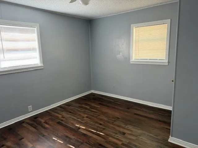 Single Family Residence For Rent in Montague County , 206 E Nelson Street, Bowie, Texas 76230, 3 Bedroom, 1 Bathroom, Garage spaces, 1,056 Sqft, built in 1940, mls#21395627, Real Estate Agent in Bowie, Homes For Rent in Montague county, Homes For Rent in Bowie, Realtor in Bowie Texas, Real Estate Brokerage Independent Realty Texas, Luminita Cordes Realtor