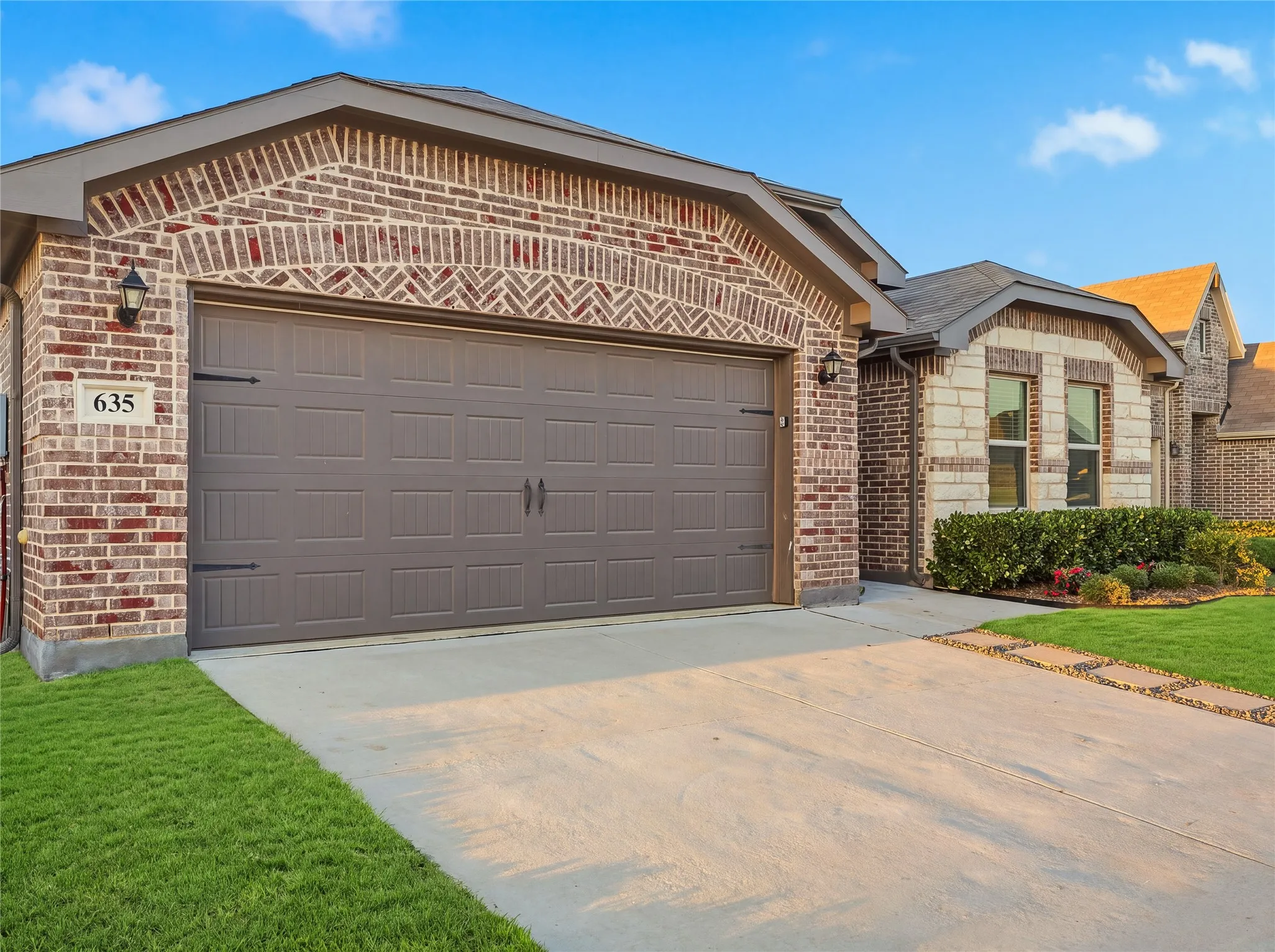 Single Family Residence For Sale in Denton County , 635 Frio Lane, Aubrey, Texas 76227, 4 Bedroom, 2 Bathroom, 2 Garage spaces, 2,022 Sqft, built in 2022, mls#21375073, Real Estate Agent in Aubrey, Homes For Sale in Denton county, Homes For Sale in Aubrey, Realtor in Aubrey Texas, Real Estate Brokerage Independent Realty Texas, Luminita Cordes Realtor