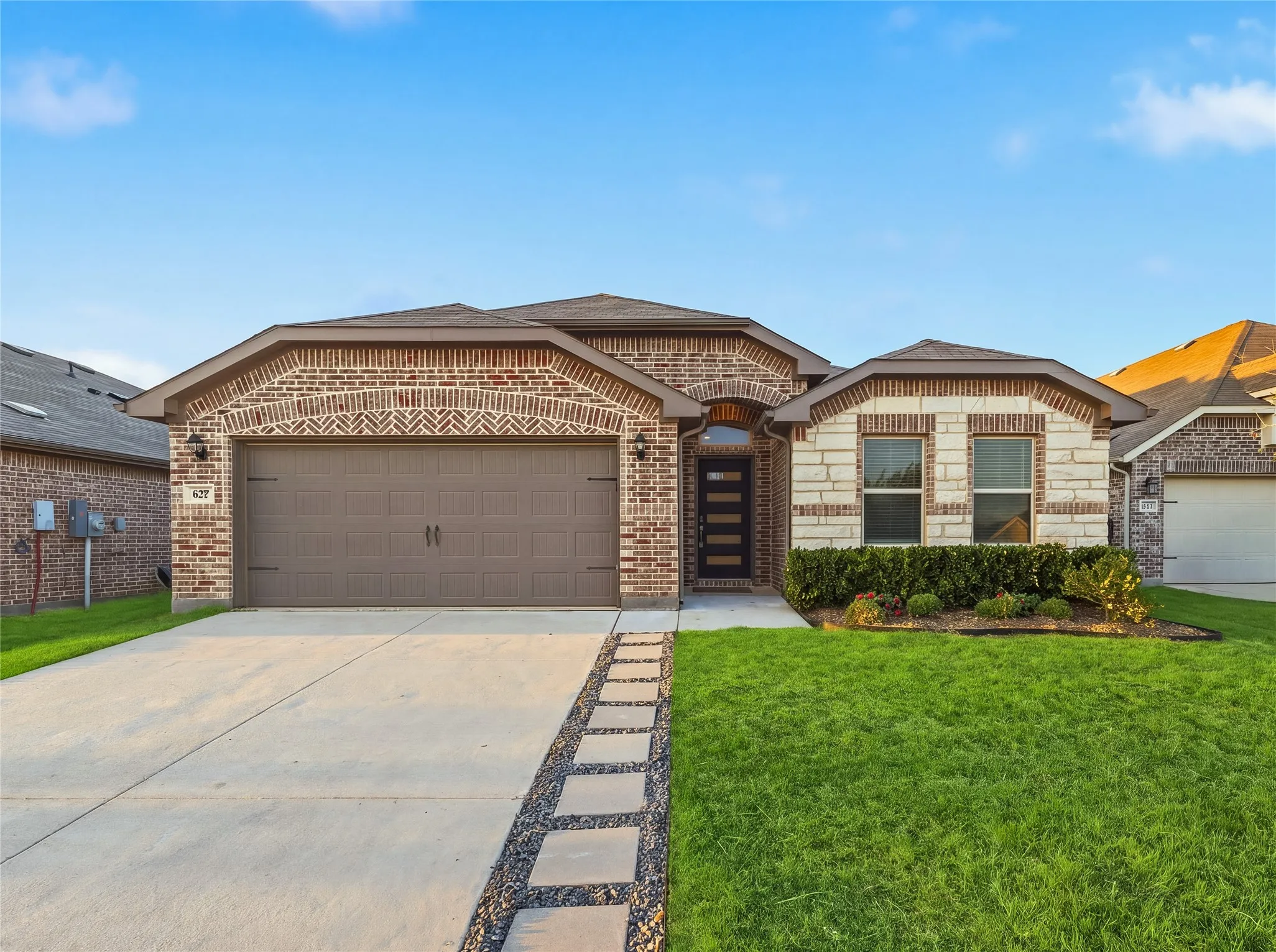 Single Family Residence For Sale in Denton County , 635 Frio Lane, Aubrey, Texas 76227, 4 Bedroom, 2 Bathroom, 2 Garage spaces, 2,022 Sqft, built in 2022, mls#21375073, Real Estate Agent in Aubrey, Homes For Sale in Denton county, Homes For Sale in Aubrey, Realtor in Aubrey Texas, Real Estate Brokerage Independent Realty Texas, Luminita Cordes Realtor