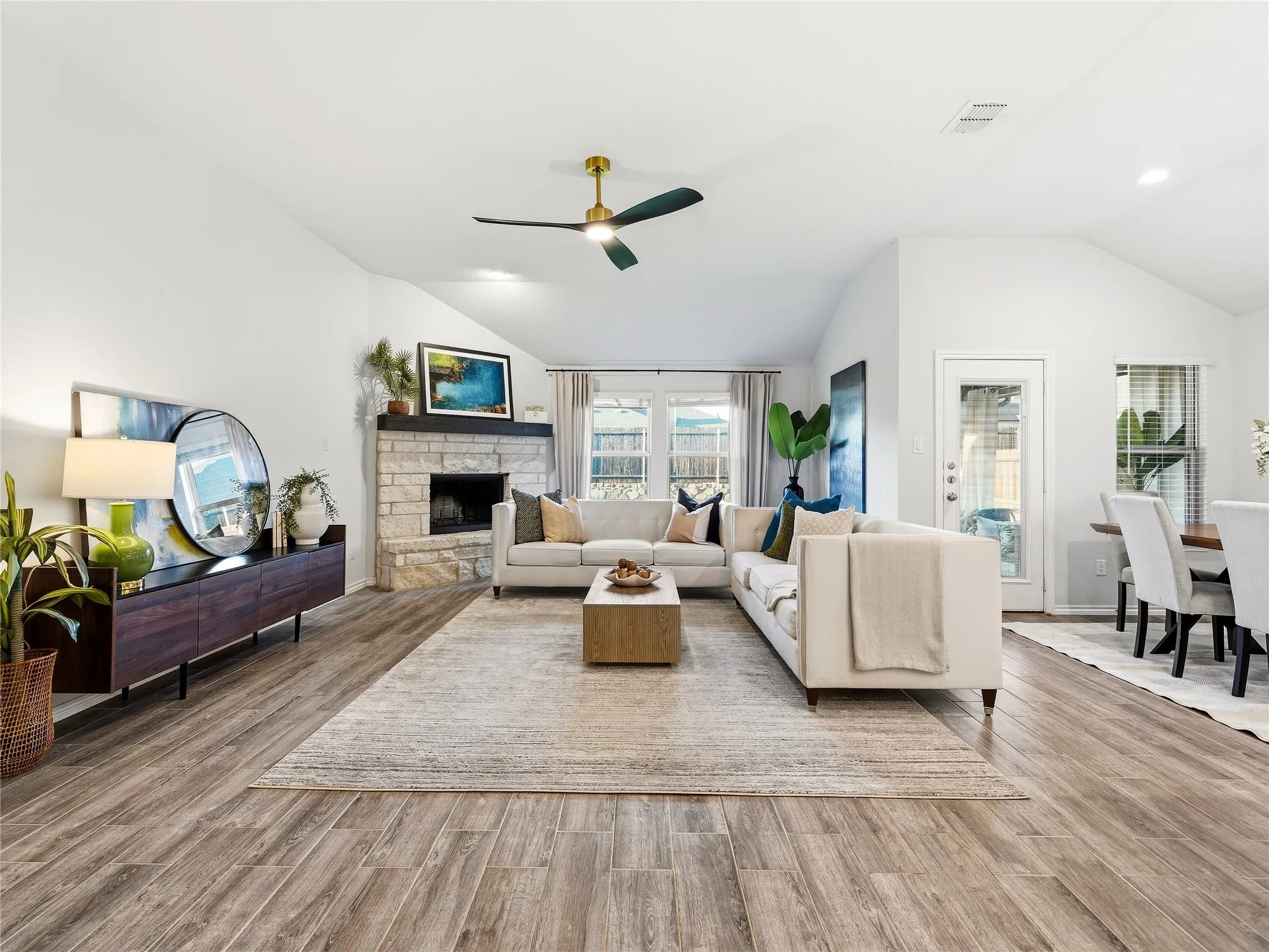 Single Family Residence For Sale in Denton County , 635 Frio Lane, Aubrey, Texas 76227, 4 Bedroom, 2 Bathroom, 2 Garage spaces, 2,022 Sqft, built in 2022, mls#21375073, Real Estate Agent in Aubrey, Homes For Sale in Denton county, Homes For Sale in Aubrey, Realtor in Aubrey Texas, Real Estate Brokerage Independent Realty Texas, Luminita Cordes Realtor
