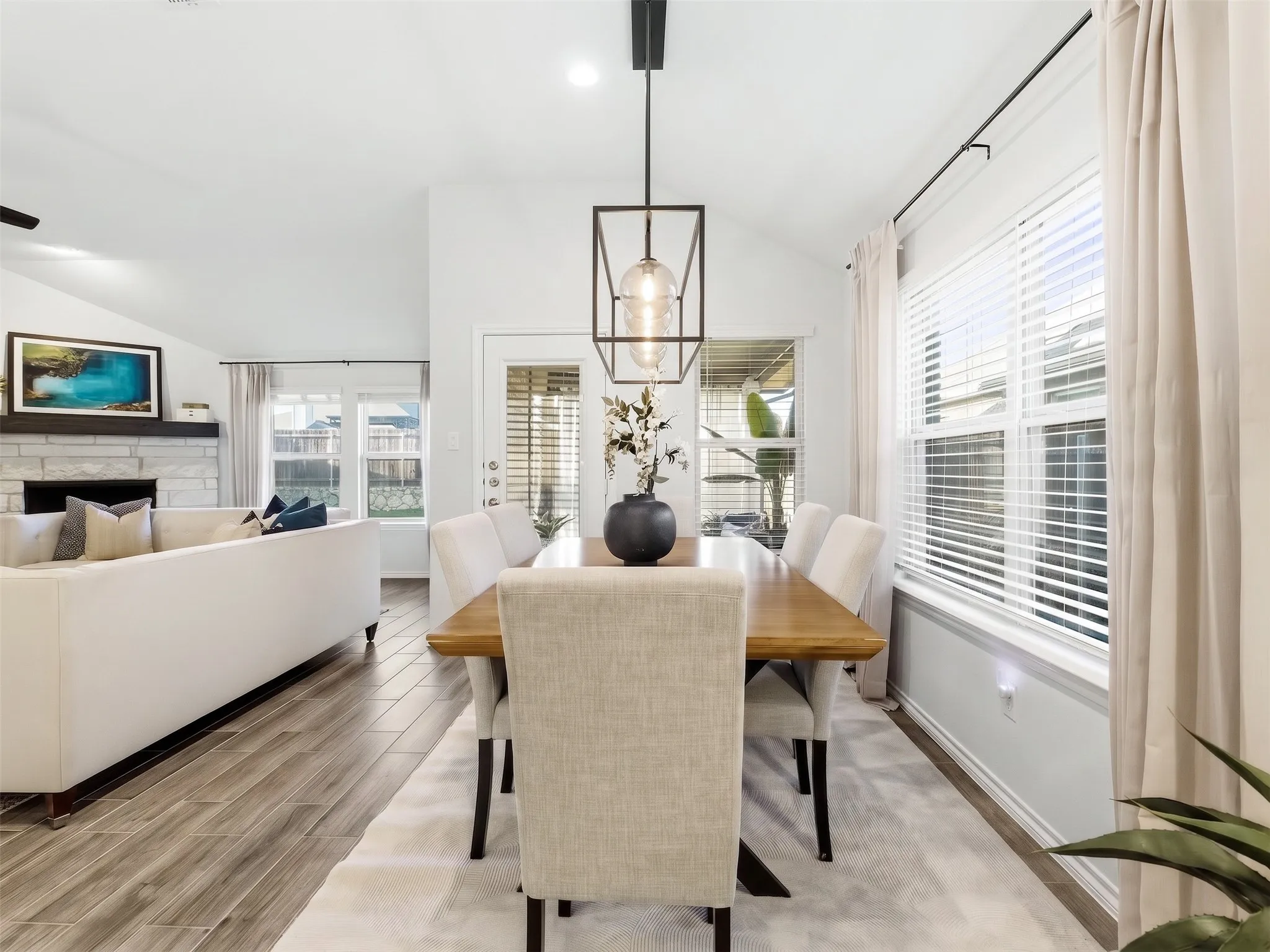 Single Family Residence For Sale in Denton County , 635 Frio Lane, Aubrey, Texas 76227, 4 Bedroom, 2 Bathroom, 2 Garage spaces, 2,022 Sqft, built in 2022, mls#21375073, Real Estate Agent in Aubrey, Homes For Sale in Denton county, Homes For Sale in Aubrey, Realtor in Aubrey Texas, Real Estate Brokerage Independent Realty Texas, Luminita Cordes Realtor