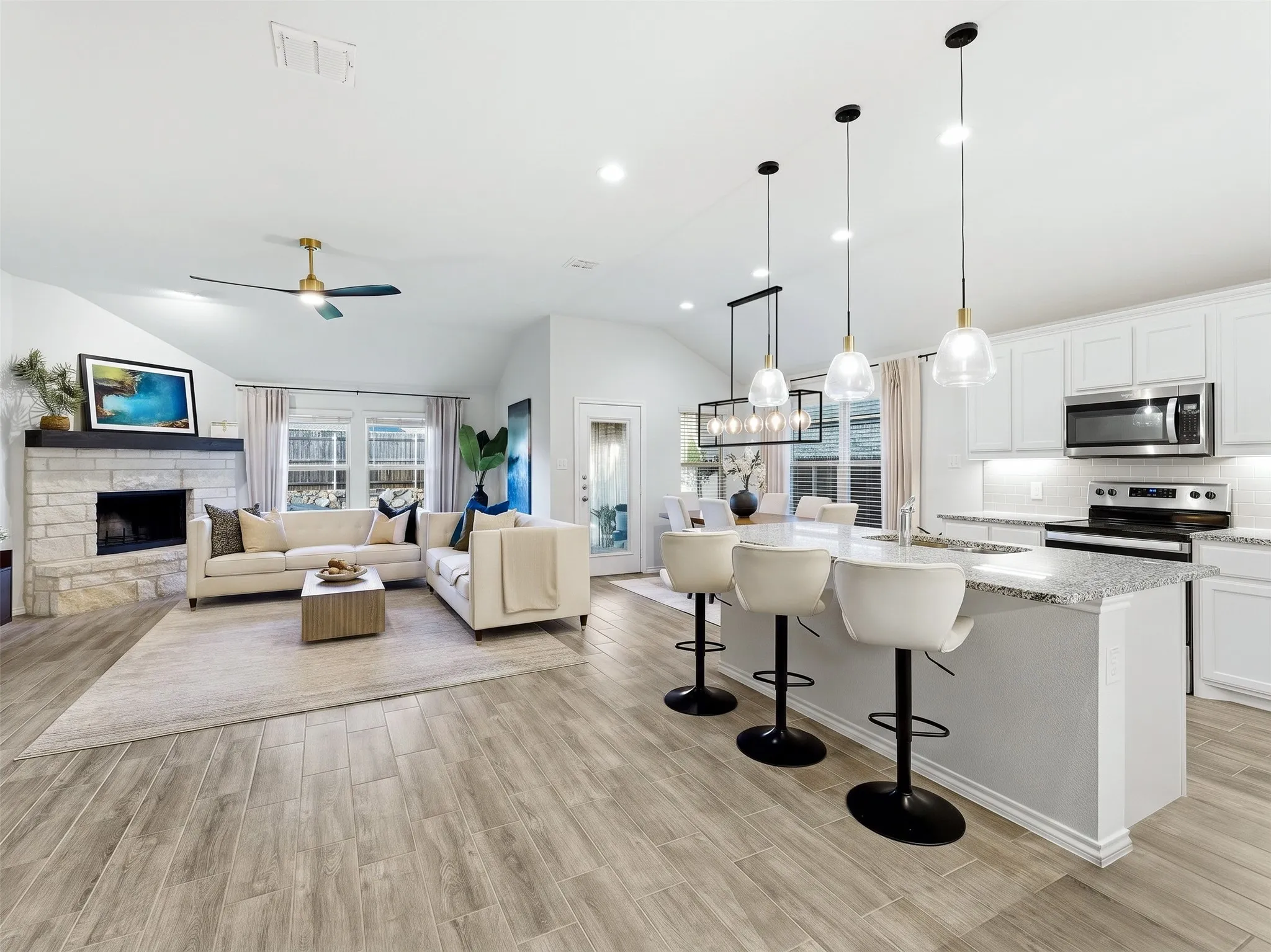 Single Family Residence For Sale in Denton County , 635 Frio Lane, Aubrey, Texas 76227, 4 Bedroom, 2 Bathroom, 2 Garage spaces, 2,022 Sqft, built in 2022, mls#21375073, Real Estate Agent in Aubrey, Homes For Sale in Denton county, Homes For Sale in Aubrey, Realtor in Aubrey Texas, Real Estate Brokerage Independent Realty Texas, Luminita Cordes Realtor
