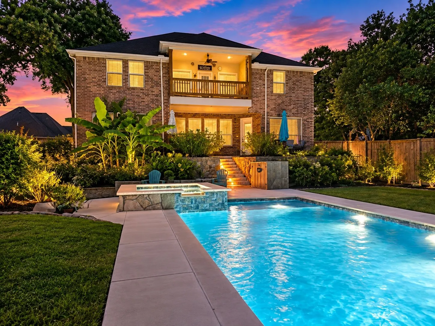 Single Family Residence For Sale in Tarrant County , 308 Familia Court, Azle, Texas 76020, 4 Bedroom, 4 Bathroom, Garage spaces, 3,526 Sqft, built in 2019, mls#21394526, Real Estate Agent in Azle, Homes For Sale in Tarrant county, Homes For Sale in Azle, Realtor in Azle Texas, Real Estate Brokerage Independent Realty Texas, Luminita Cordes Realtor