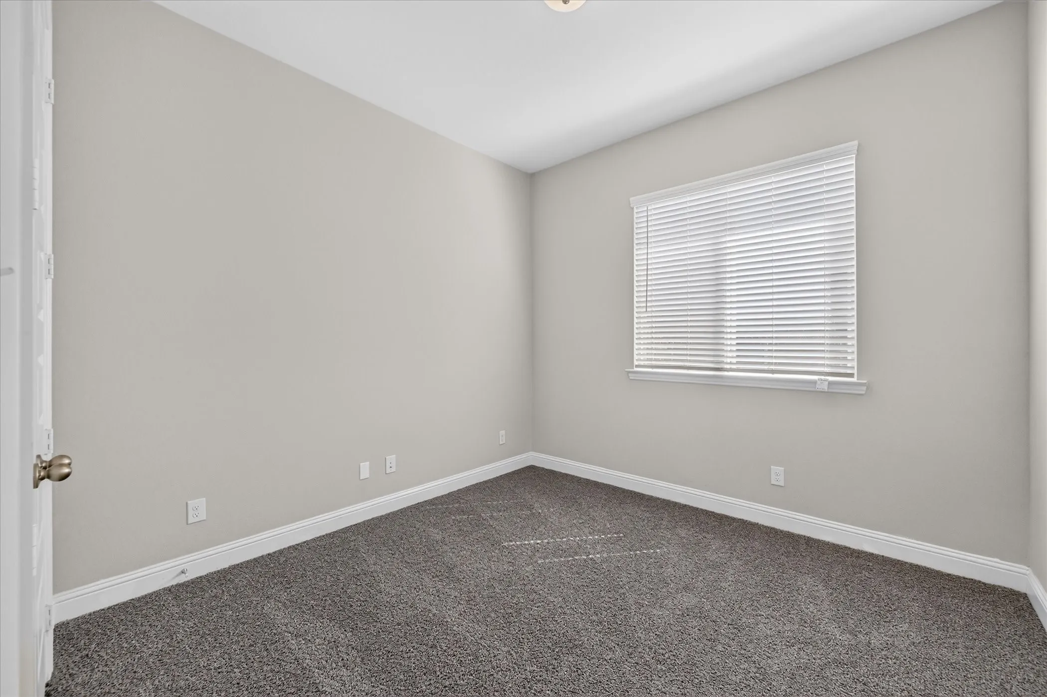 Single Family Residence For Sale in Ellis County , 2313 Sheppards Lane, Waxahachie, Texas 75167, 4 Bedroom, 3 Bathroom, 2 Garage spaces, 2,016 Sqft, built in 2022, mls#21395242, Real Estate Agent in Waxahachie, Homes For Sale in Ellis county, Homes For Sale in Waxahachie, Realtor in Waxahachie Texas, Real Estate Brokerage Independent Realty Texas, Luminita Cordes Realtor