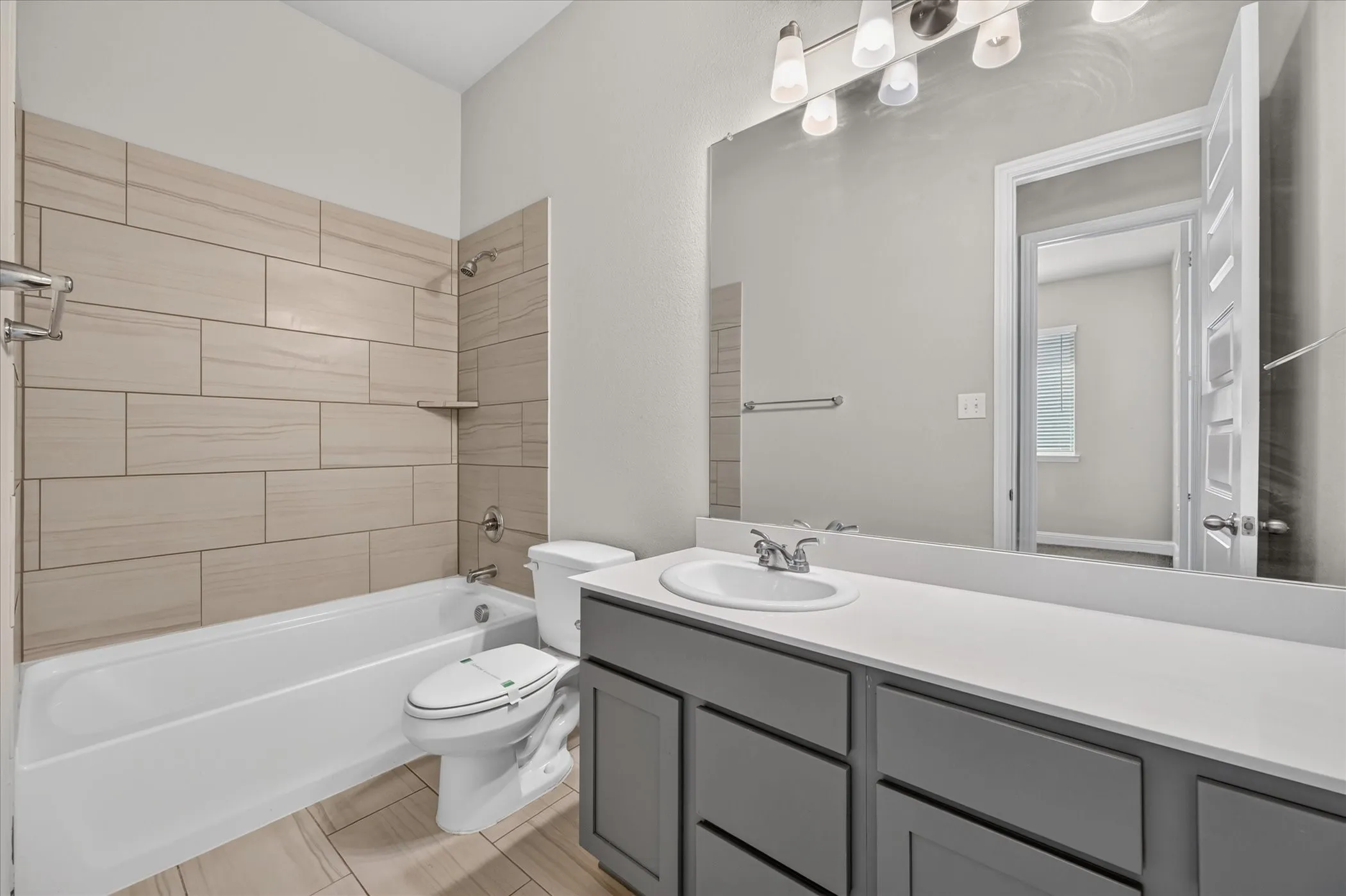 Single Family Residence For Sale in Ellis County , 2313 Sheppards Lane, Waxahachie, Texas 75167, 4 Bedroom, 3 Bathroom, 2 Garage spaces, 2,016 Sqft, built in 2022, mls#21395242, Real Estate Agent in Waxahachie, Homes For Sale in Ellis county, Homes For Sale in Waxahachie, Realtor in Waxahachie Texas, Real Estate Brokerage Independent Realty Texas, Luminita Cordes Realtor