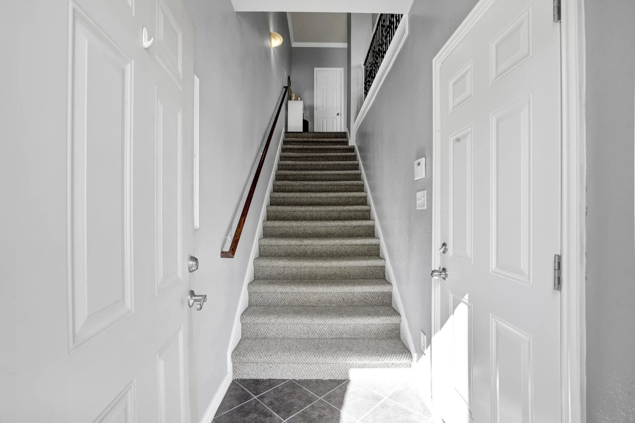 Townhouse For Rent in Denton County , 2700 Club Ridge Drive 8, Lewisville, Texas 75067, 3 Bedroom, 4 Bathroom, 2 Garage spaces, 1,750 Sqft, built in 2007, mls#21395641, Real Estate Agent in Lewisville, Homes For Rent in Denton county, Homes For Rent in Lewisville, Realtor in Lewisville Texas, Real Estate Brokerage Independent Realty Texas, Luminita Cordes Realtor