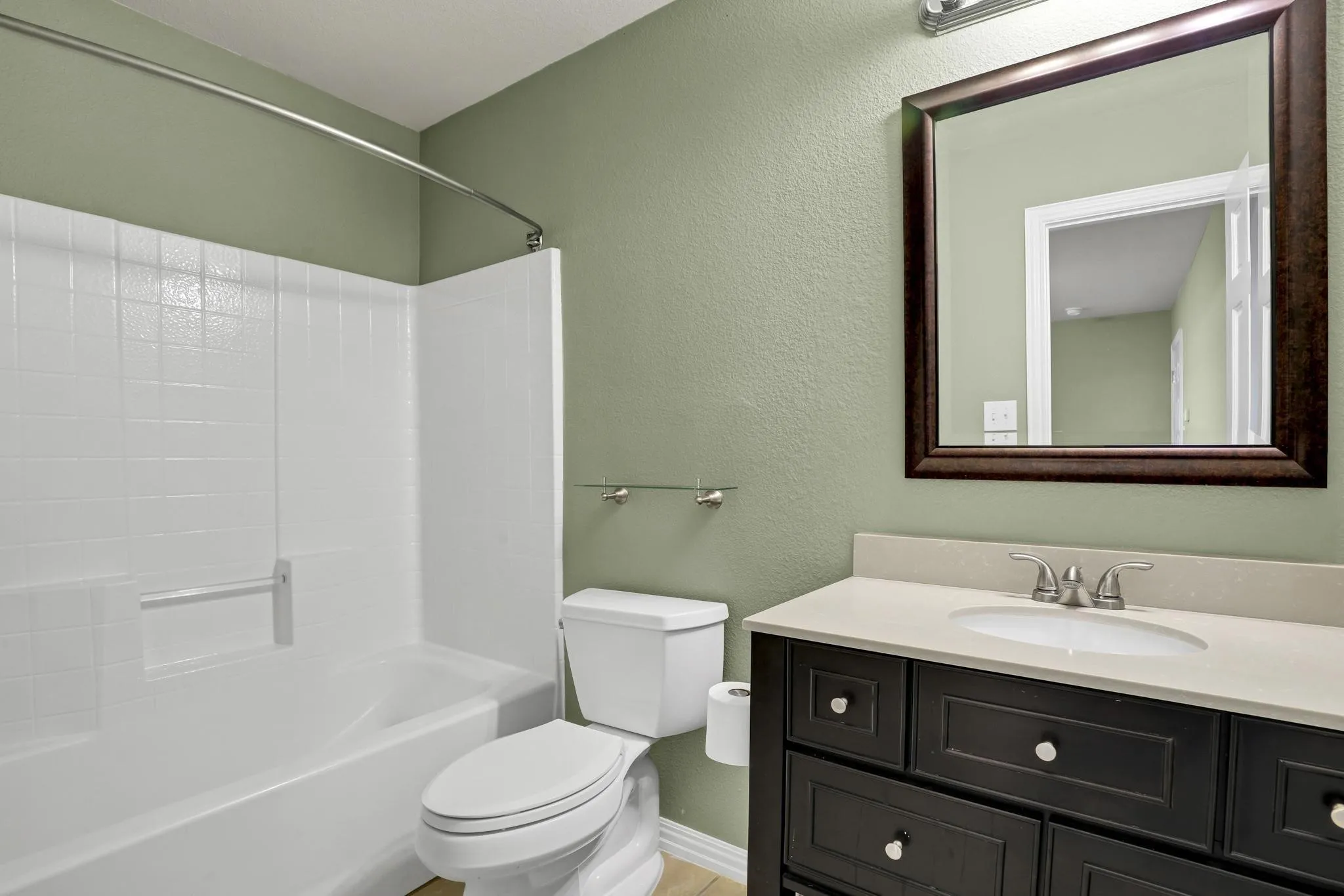 Townhouse For Rent in Denton County , 2700 Club Ridge Drive 8, Lewisville, Texas 75067, 3 Bedroom, 4 Bathroom, 2 Garage spaces, 1,750 Sqft, built in 2007, mls#21395641, Real Estate Agent in Lewisville, Homes For Rent in Denton county, Homes For Rent in Lewisville, Realtor in Lewisville Texas, Real Estate Brokerage Independent Realty Texas, Luminita Cordes Realtor