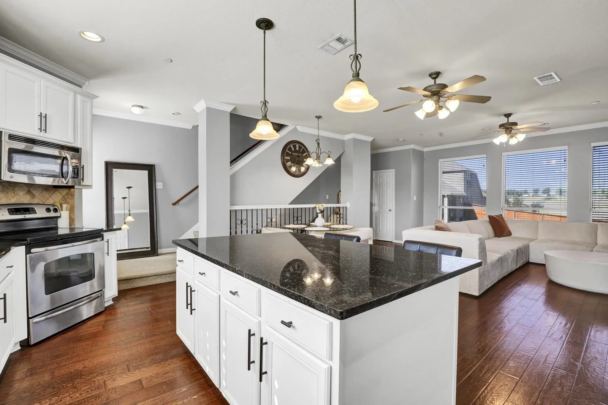 Townhouse For Rent