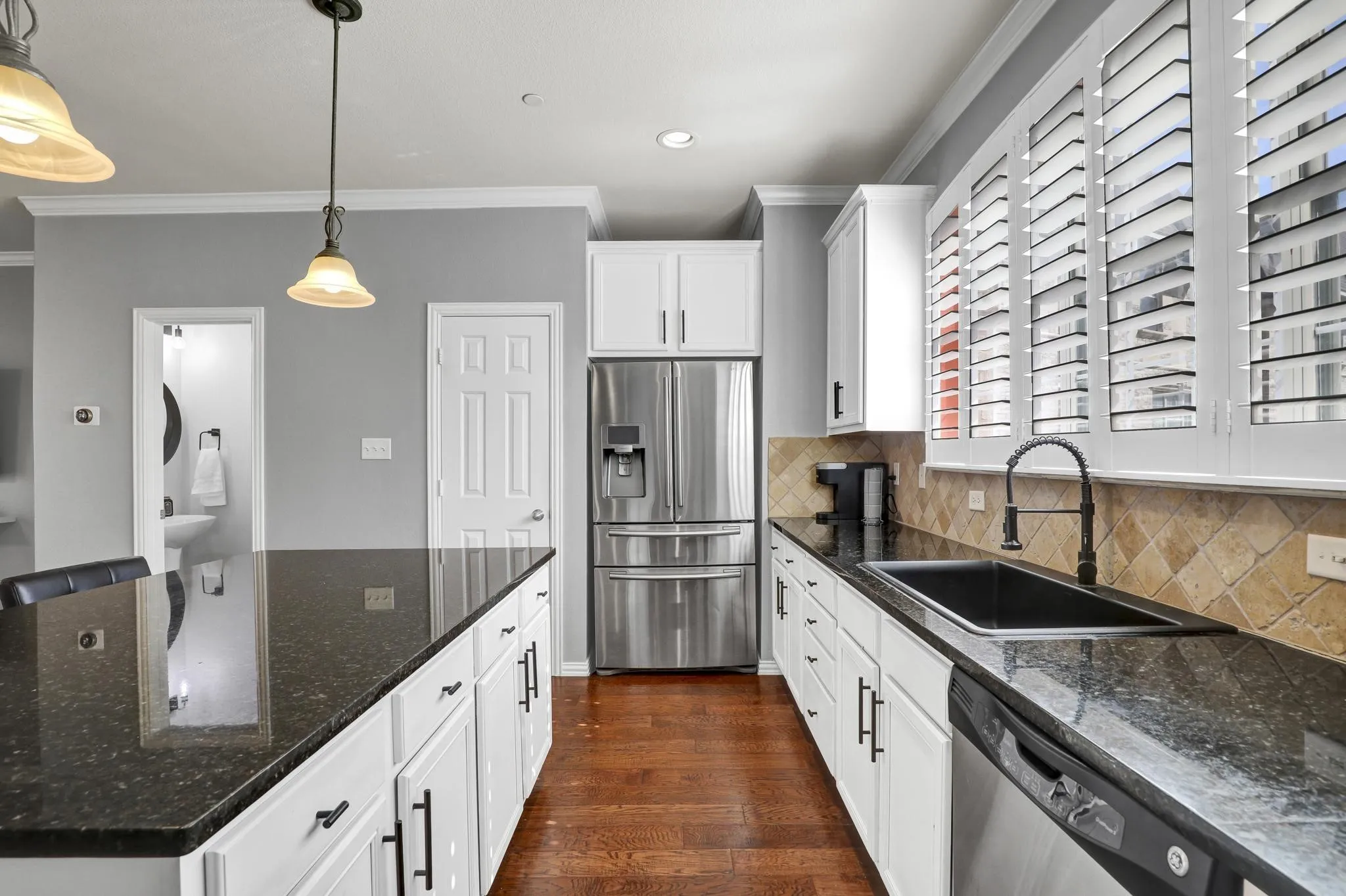 Townhouse For Rent in Denton County , 2700 Club Ridge Drive 8, Lewisville, Texas 75067, 3 Bedroom, 4 Bathroom, 2 Garage spaces, 1,750 Sqft, built in 2007, mls#21395641, Real Estate Agent in Lewisville, Homes For Rent in Denton county, Homes For Rent in Lewisville, Realtor in Lewisville Texas, Real Estate Brokerage Independent Realty Texas, Luminita Cordes Realtor