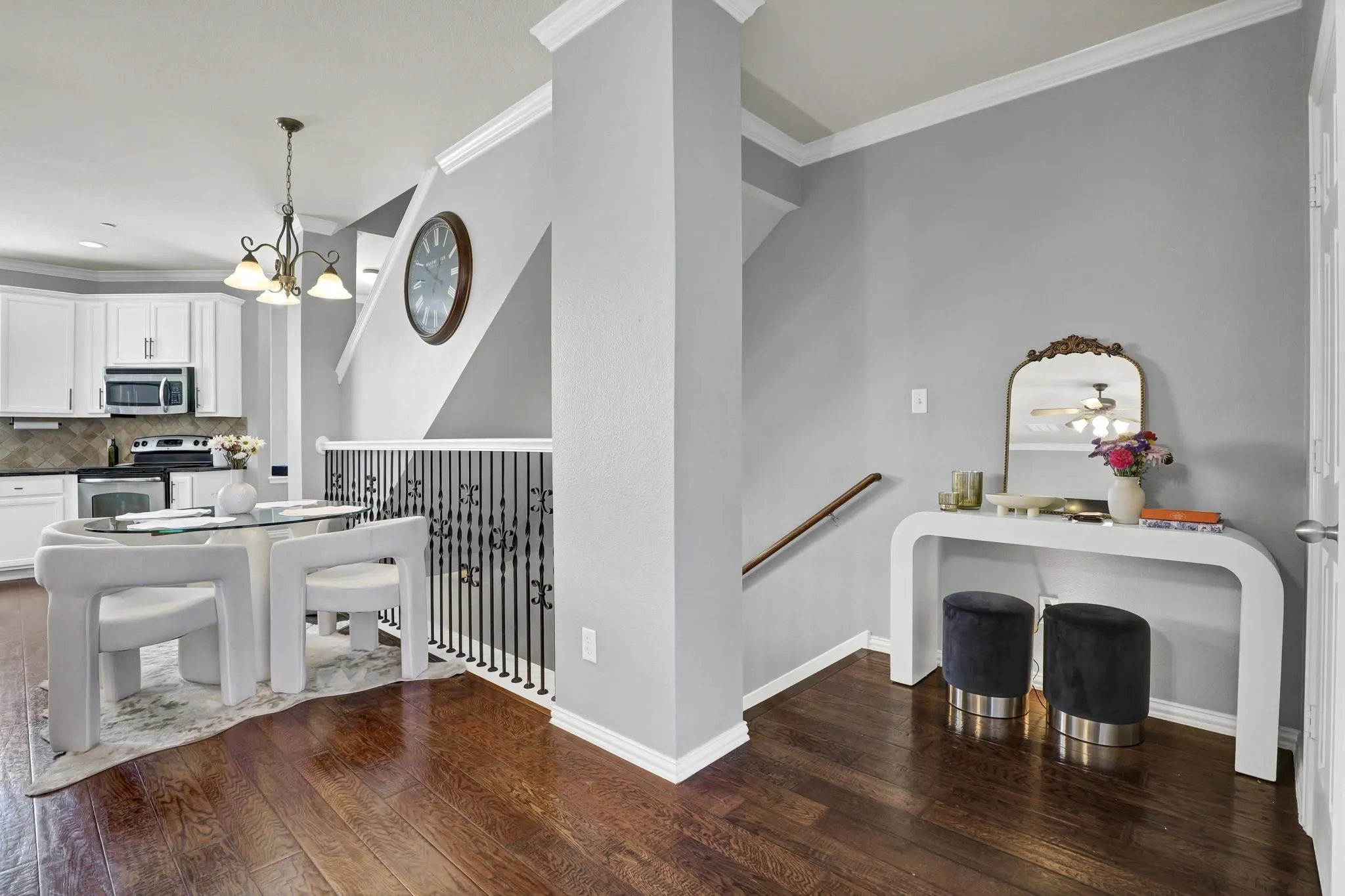 Townhouse For Rent in Denton County , 2700 Club Ridge Drive 8, Lewisville, Texas 75067, 3 Bedroom, 4 Bathroom, 2 Garage spaces, 1,750 Sqft, built in 2007, mls#21395641, Real Estate Agent in Lewisville, Homes For Rent in Denton county, Homes For Rent in Lewisville, Realtor in Lewisville Texas, Real Estate Brokerage Independent Realty Texas, Luminita Cordes Realtor