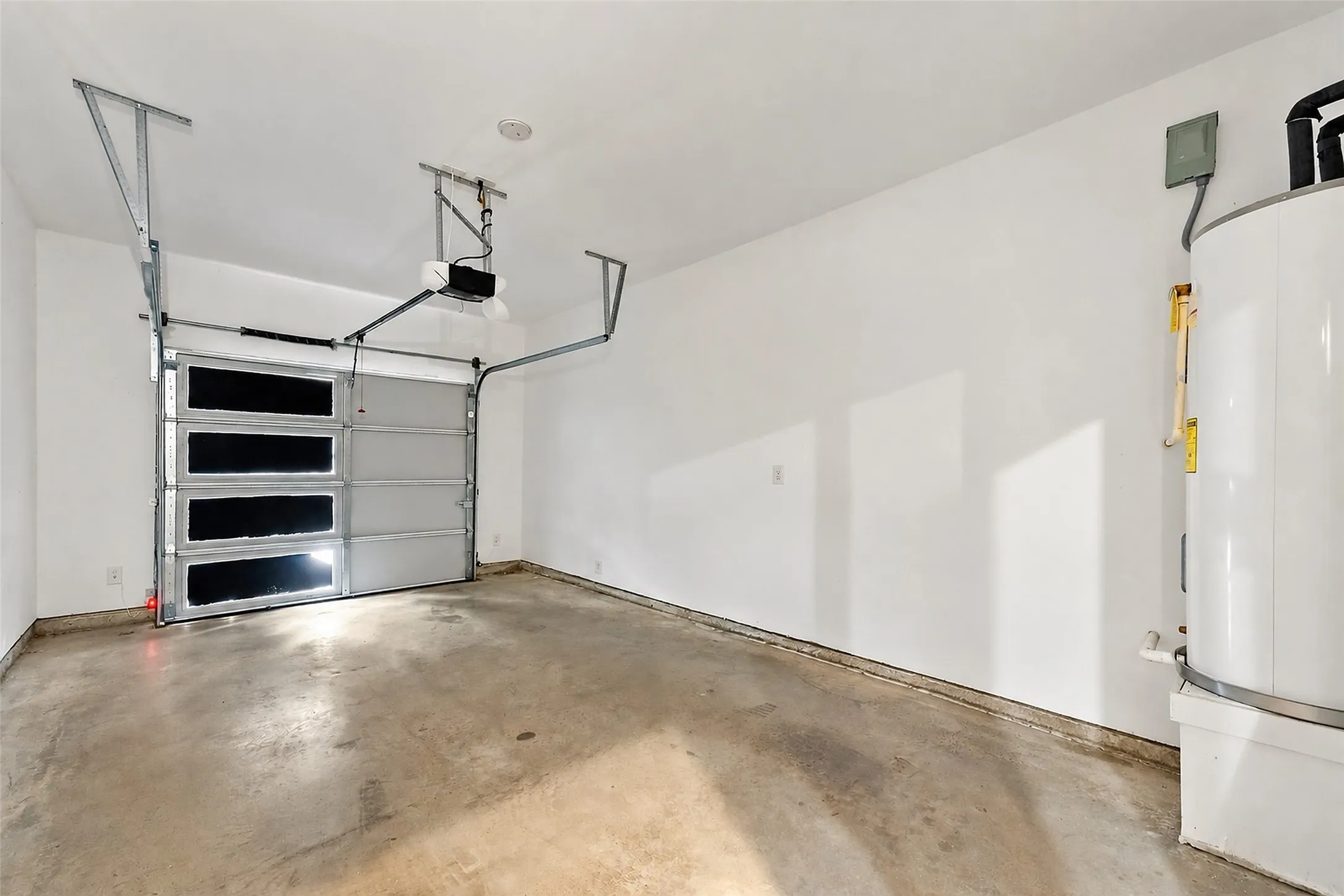 virtually enhanced (no small items in garage)
