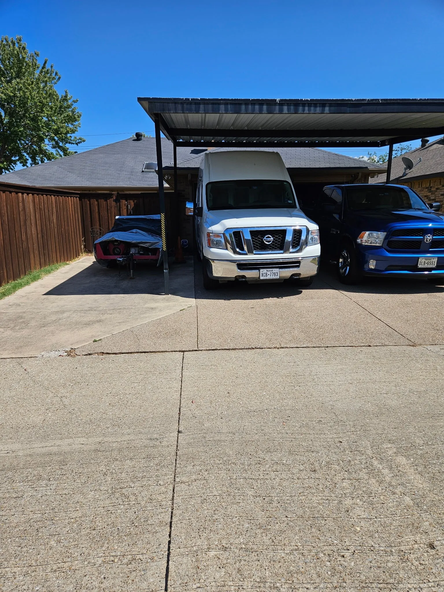 Single Family Residence For Sale in Dallas County , 5117 Bobtown Road, Garland, Texas 75043, 4 Bedroom, 2 Bathroom, 2 Garage spaces, 1,755 Sqft, built in 1986, mls#21395136, Real Estate Agent in Garland, Homes For Sale in Dallas county, Homes For Sale in Garland, Realtor in Garland Texas, Real Estate Brokerage Independent Realty Texas, Luminita Cordes Realtor
