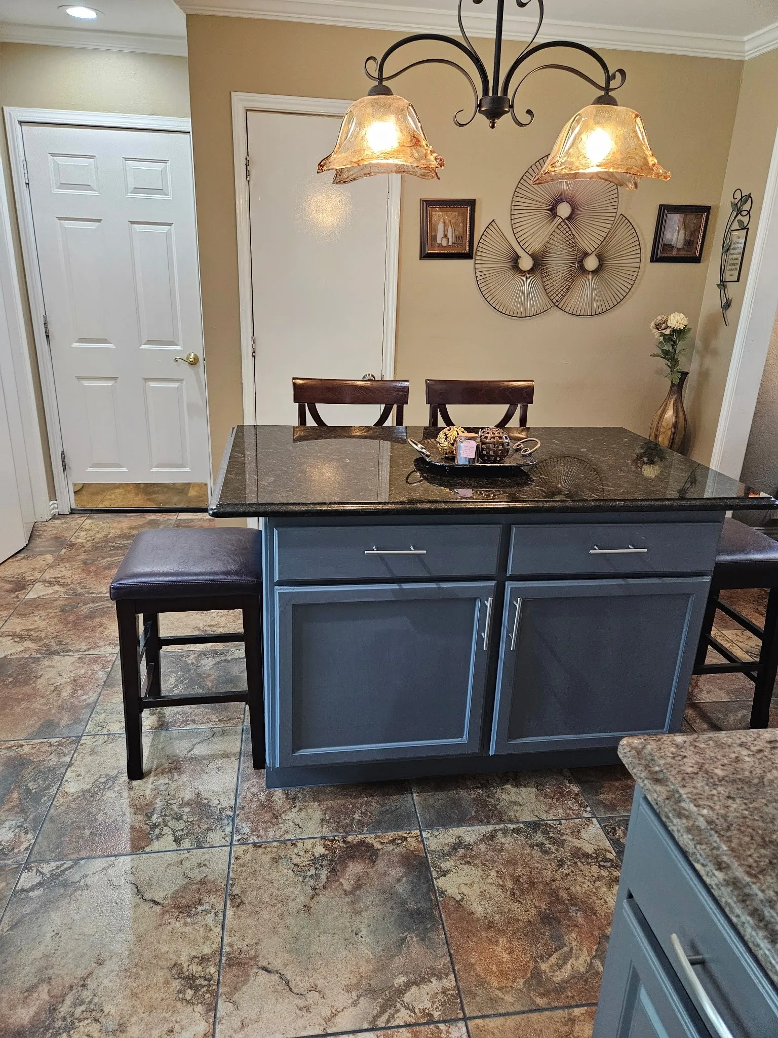 Single Family Residence For Sale in Dallas County , 5117 Bobtown Road, Garland, Texas 75043, 4 Bedroom, 2 Bathroom, 2 Garage spaces, 1,755 Sqft, built in 1986, mls#21395136, Real Estate Agent in Garland, Homes For Sale in Dallas county, Homes For Sale in Garland, Realtor in Garland Texas, Real Estate Brokerage Independent Realty Texas, Luminita Cordes Realtor