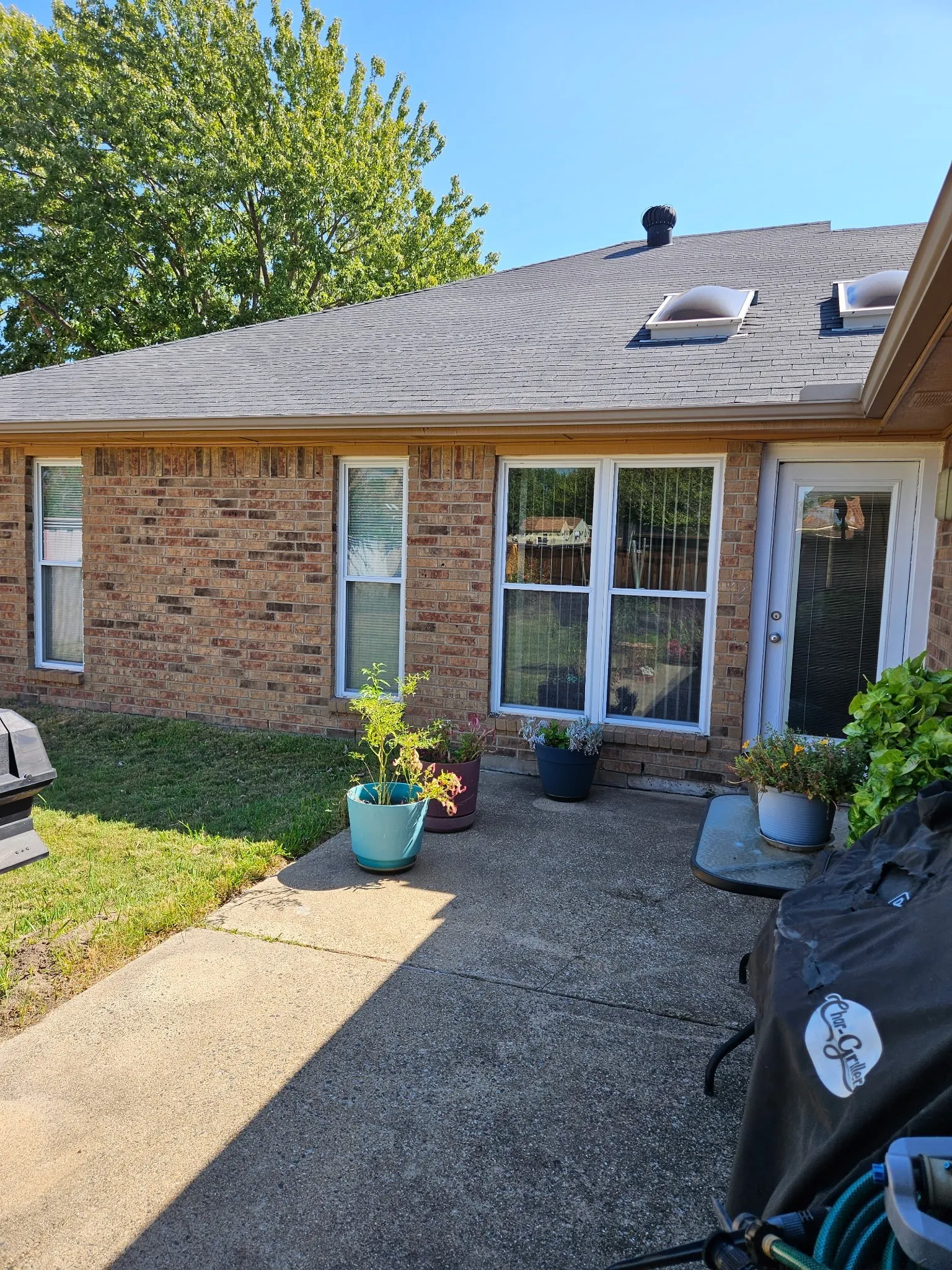 Single Family Residence For Sale in Dallas County , 5117 Bobtown Road, Garland, Texas 75043, 4 Bedroom, 2 Bathroom, 2 Garage spaces, 1,755 Sqft, built in 1986, mls#21395136, Real Estate Agent in Garland, Homes For Sale in Dallas county, Homes For Sale in Garland, Realtor in Garland Texas, Real Estate Brokerage Independent Realty Texas, Luminita Cordes Realtor