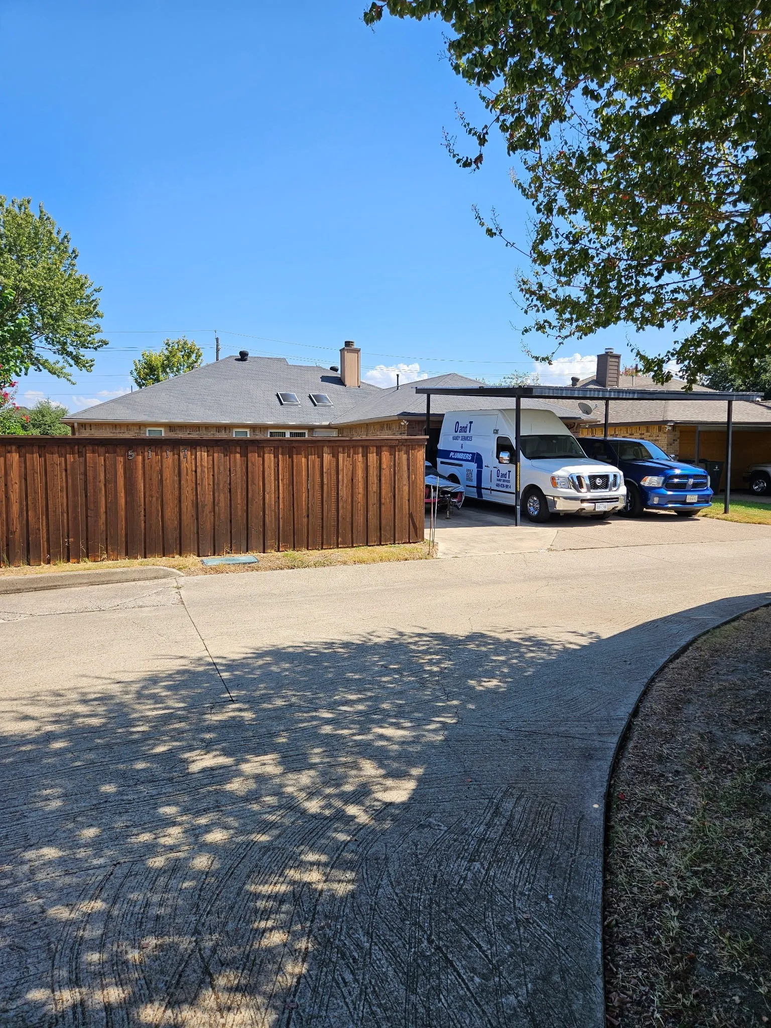 Single Family Residence For Sale in Dallas County , 5117 Bobtown Road, Garland, Texas 75043, 4 Bedroom, 2 Bathroom, 2 Garage spaces, 1,755 Sqft, built in 1986, mls#21395136, Real Estate Agent in Garland, Homes For Sale in Dallas county, Homes For Sale in Garland, Realtor in Garland Texas, Real Estate Brokerage Independent Realty Texas, Luminita Cordes Realtor