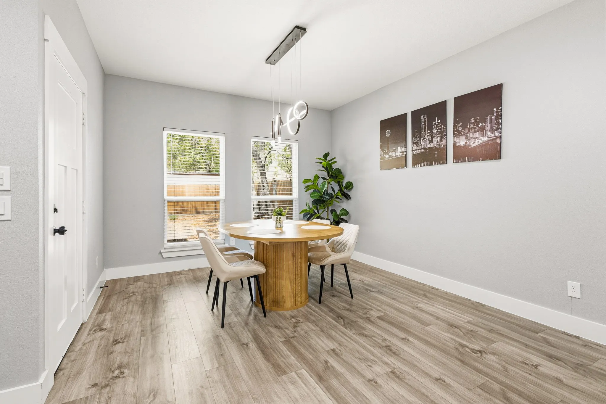 Single Family Residence For Sale in Dallas County , 3901 Hamilton Avenue, Dallas, Texas 75210, 4 Bedroom, 2 Bathroom, 1 Garage spaces, 1,760 Sqft, built in 2024, mls#21394052, Real Estate Agent in Dallas, Homes For Sale in Dallas county, Homes For Sale in Dallas, Realtor in Dallas Texas, Real Estate Brokerage Independent Realty Texas, Luminita Cordes Realtor