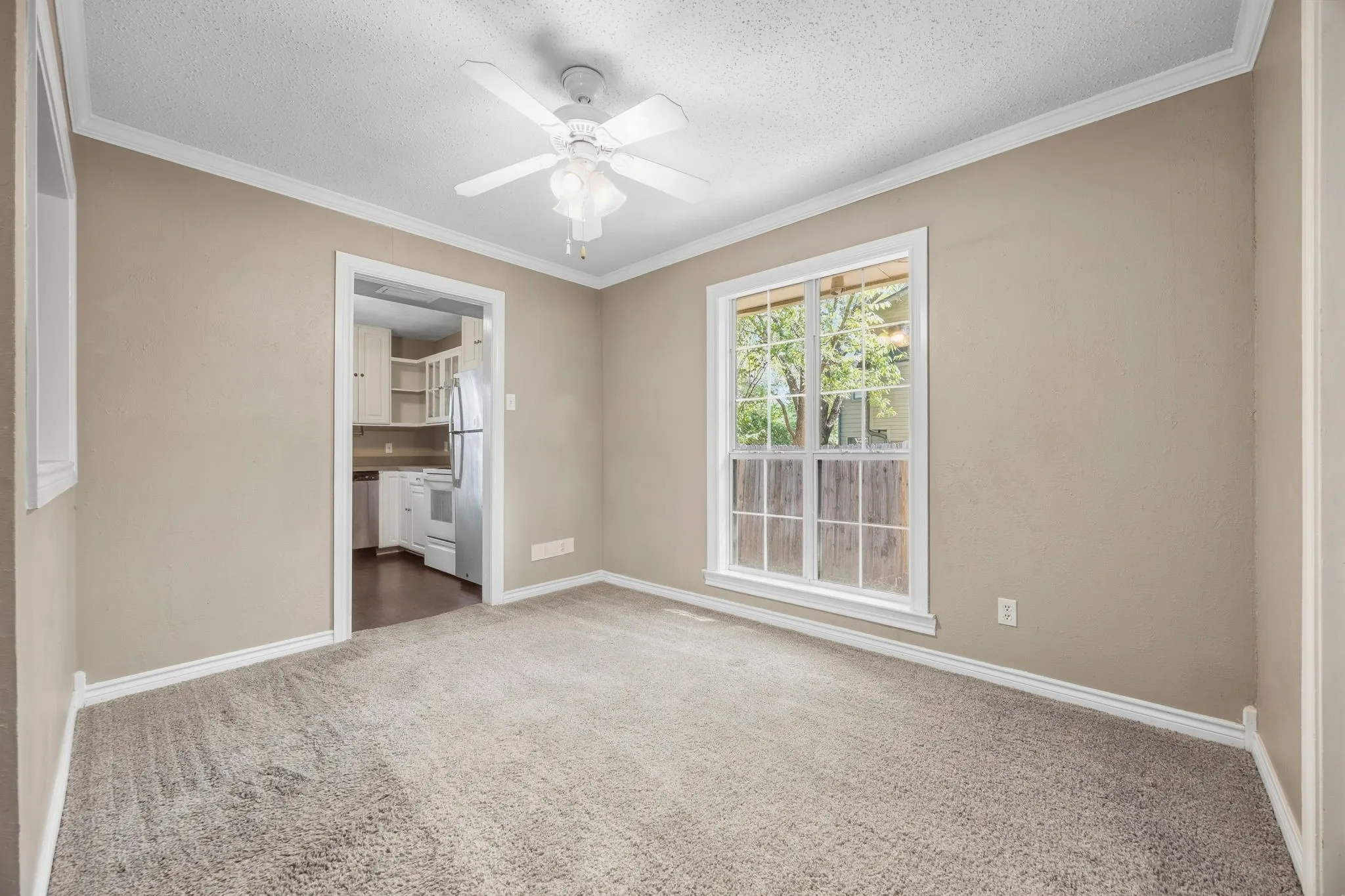 Single Family Residence For Sale in Collin County , 3425 18th Street, Plano, Texas 75074, 3 Bedroom, 2 Bathroom, 2 Garage spaces, 1,734 Sqft, built in 1971, mls#21393922, Real Estate Agent in Plano, Homes For Sale in Collin county, Homes For Sale in Plano, Realtor in Plano Texas, Real Estate Brokerage Independent Realty Texas, Luminita Cordes Realtor