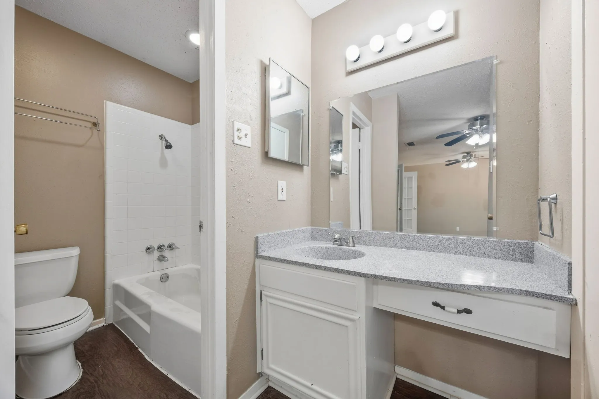 Single Family Residence For Sale in Collin County , 3425 18th Street, Plano, Texas 75074, 3 Bedroom, 2 Bathroom, 2 Garage spaces, 1,734 Sqft, built in 1971, mls#21393922, Real Estate Agent in Plano, Homes For Sale in Collin county, Homes For Sale in Plano, Realtor in Plano Texas, Real Estate Brokerage Independent Realty Texas, Luminita Cordes Realtor