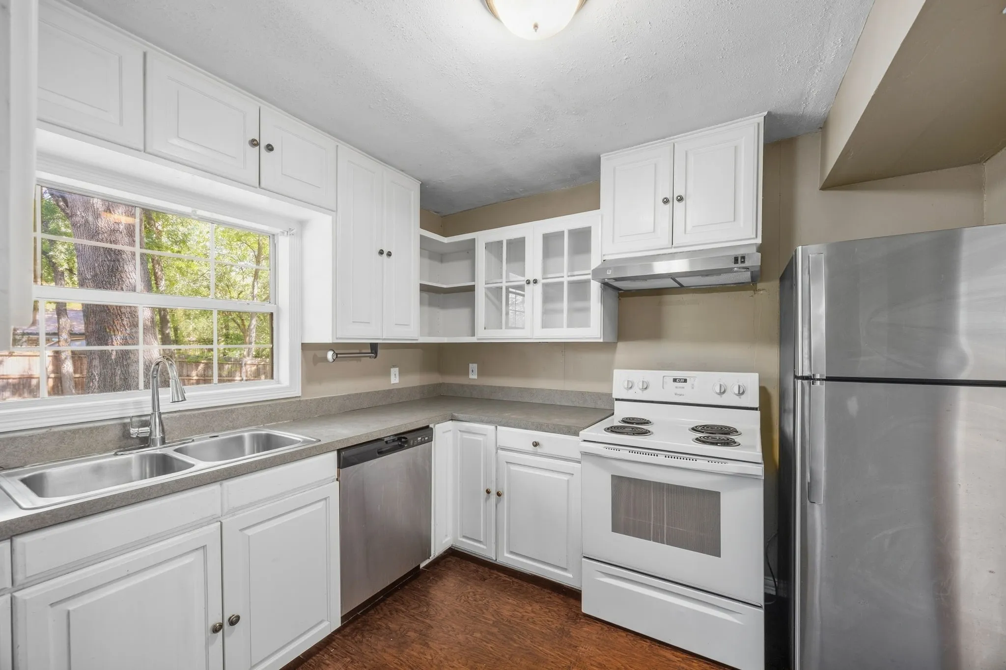 Single Family Residence For Sale in Collin County , 3425 18th Street, Plano, Texas 75074, 3 Bedroom, 2 Bathroom, 2 Garage spaces, 1,734 Sqft, built in 1971, mls#21393922, Real Estate Agent in Plano, Homes For Sale in Collin county, Homes For Sale in Plano, Realtor in Plano Texas, Real Estate Brokerage Independent Realty Texas, Luminita Cordes Realtor