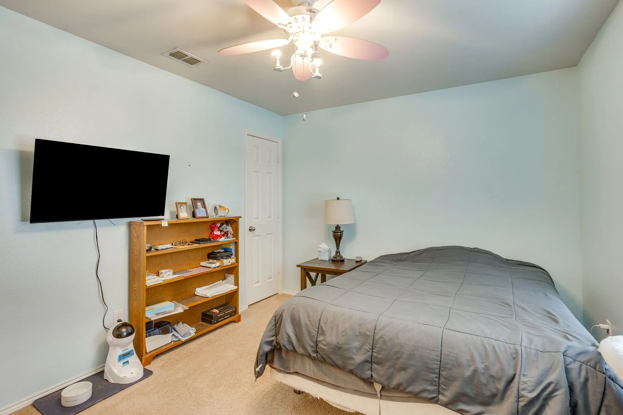 Single Family Residence For Sale in Tarrant County , 1204 Foxglove Lane, Burleson, Texas 76028, 3 Bedroom, 2 Bathroom, 2 Garage spaces, 1,661 Sqft, built in 2013, mls#21390560, Real Estate Agent in Burleson, Homes For Sale in Tarrant county, Homes For Sale in Burleson, Realtor in Burleson Texas, Real Estate Brokerage Independent Realty Texas, Luminita Cordes Realtor