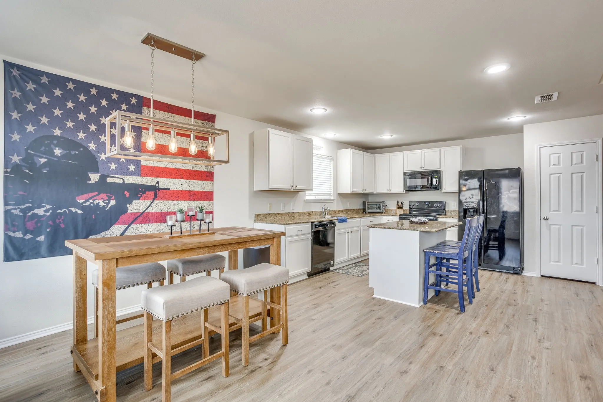 Single Family Residence For Sale in Tarrant County , 1204 Foxglove Lane, Burleson, Texas 76028, 3 Bedroom, 2 Bathroom, 2 Garage spaces, 1,661 Sqft, built in 2013, mls#21390560, Real Estate Agent in Burleson, Homes For Sale in Tarrant county, Homes For Sale in Burleson, Realtor in Burleson Texas, Real Estate Brokerage Independent Realty Texas, Luminita Cordes Realtor