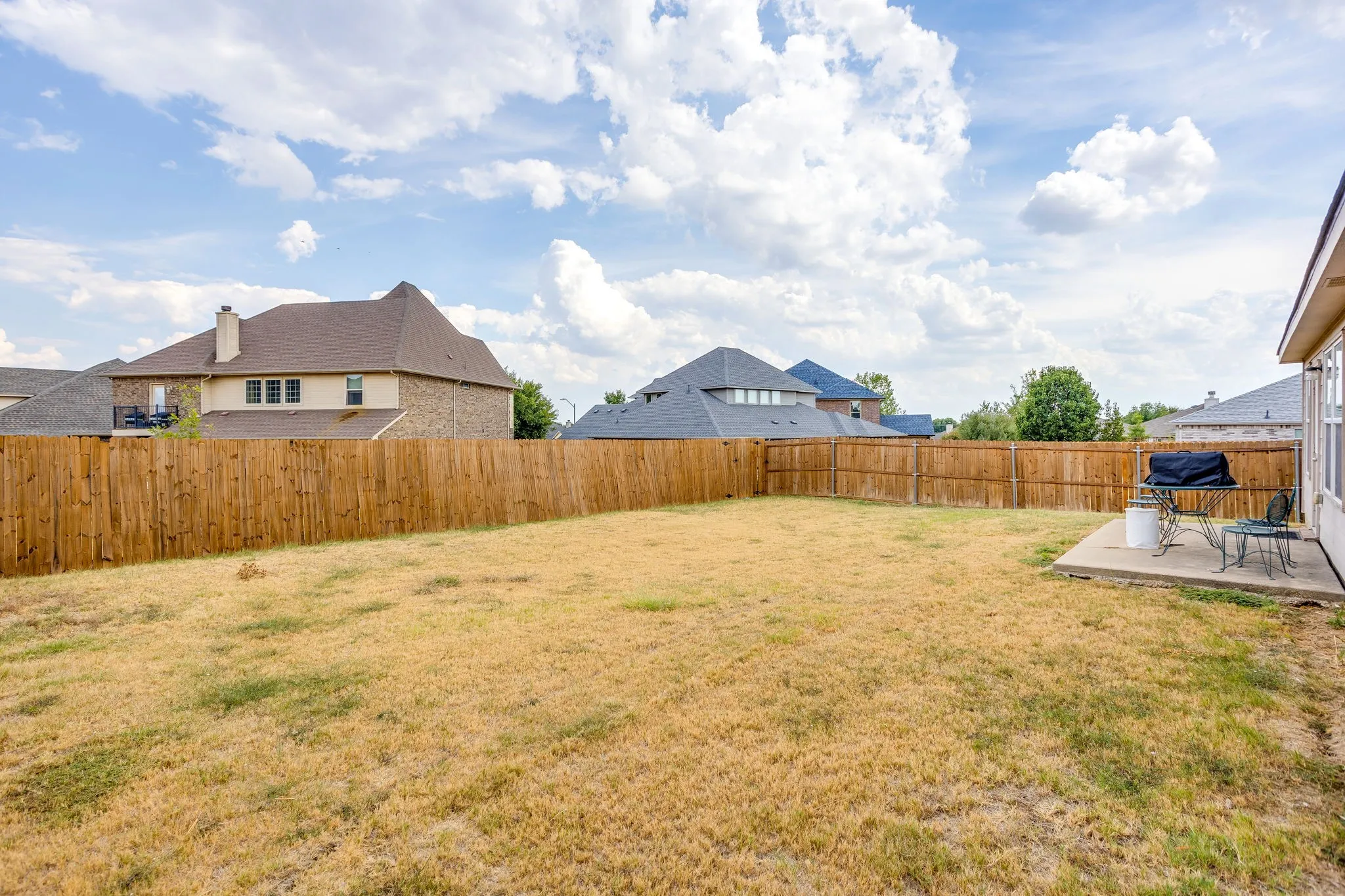 Single Family Residence For Sale in Tarrant County , 1204 Foxglove Lane, Burleson, Texas 76028, 3 Bedroom, 2 Bathroom, 2 Garage spaces, 1,661 Sqft, built in 2013, mls#21390560, Real Estate Agent in Burleson, Homes For Sale in Tarrant county, Homes For Sale in Burleson, Realtor in Burleson Texas, Real Estate Brokerage Independent Realty Texas, Luminita Cordes Realtor