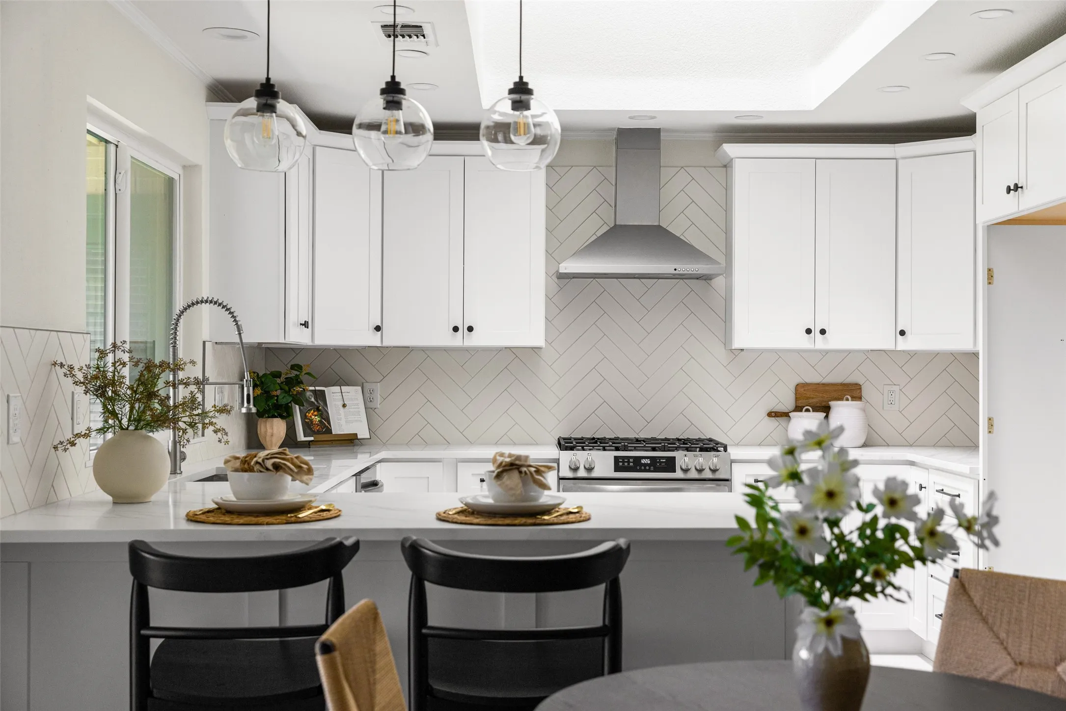 Kitchen island with bar seating