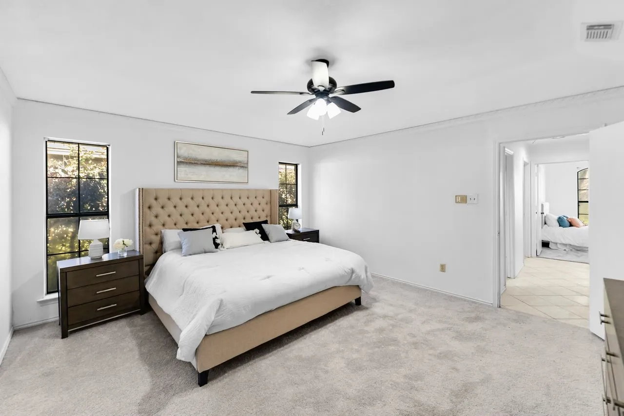 Single Family Residence For Sale in Dallas County , 2408 Castle Street, Irving, Texas 75038, 3 Bedroom, 3 Bathroom, 2 Garage spaces, 2,197 Sqft, built in 1982, mls#21393741, Real Estate Agent in Irving, Homes For Sale in Dallas county, Homes For Sale in Irving, Realtor in Irving Texas, Real Estate Brokerage Independent Realty Texas, Luminita Cordes Realtor