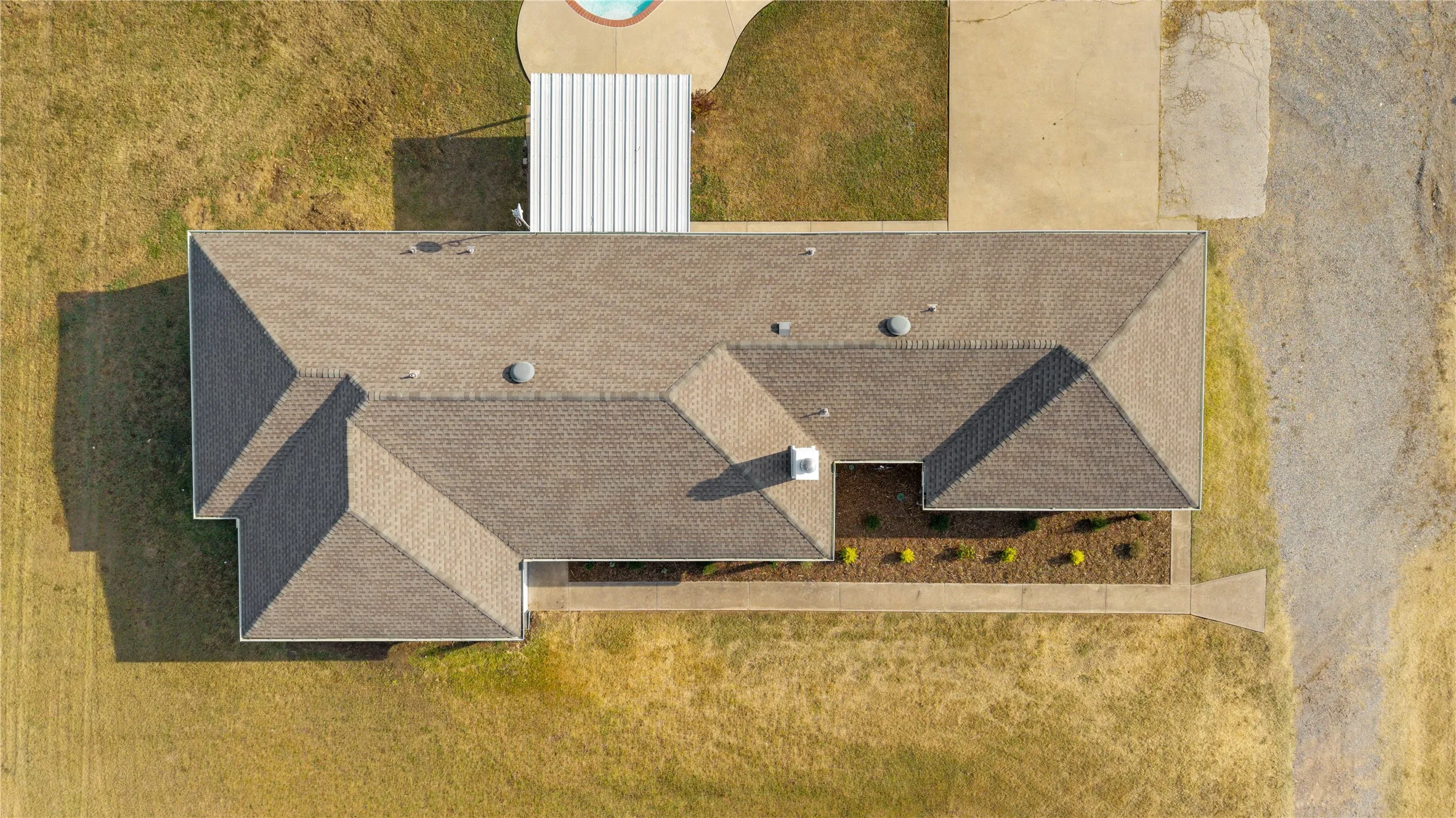 Single Family Residence For Sale in Grayson County , 998 Bledsoe Road, Gunter, Texas 75058, 4 Bedroom, 3 Bathroom, Garage spaces, 2,617 Sqft, built in 1994, mls#21395366, Real Estate Agent in Gunter, Homes For Sale in Grayson county, Homes For Sale in Gunter, Realtor in Gunter Texas, Real Estate Brokerage Independent Realty Texas, Luminita Cordes Realtor