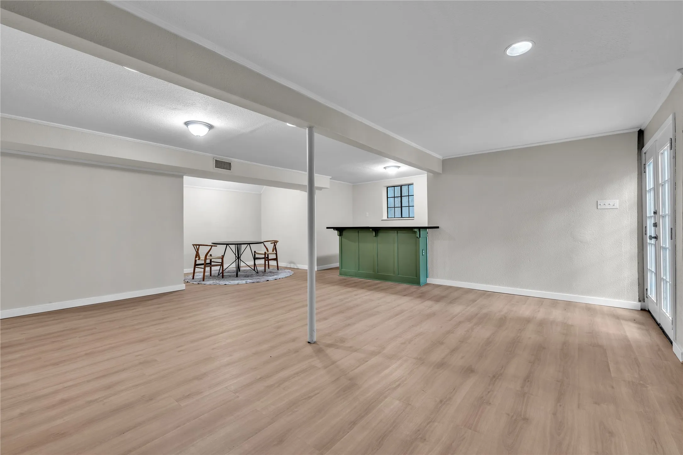 Single Family Residence For Sale in Tarrant County , 4404 Rain Forest Drive, Arlington, Texas 76017, 4 Bedroom, 3 Bathroom, 2 Garage spaces, 2,492 Sqft, built in 1985, mls#21395545, Real Estate Agent in Arlington, Homes For Sale in Tarrant county, Homes For Sale in Arlington, Realtor in Arlington Texas, Real Estate Brokerage Independent Realty Texas, Luminita Cordes Realtor