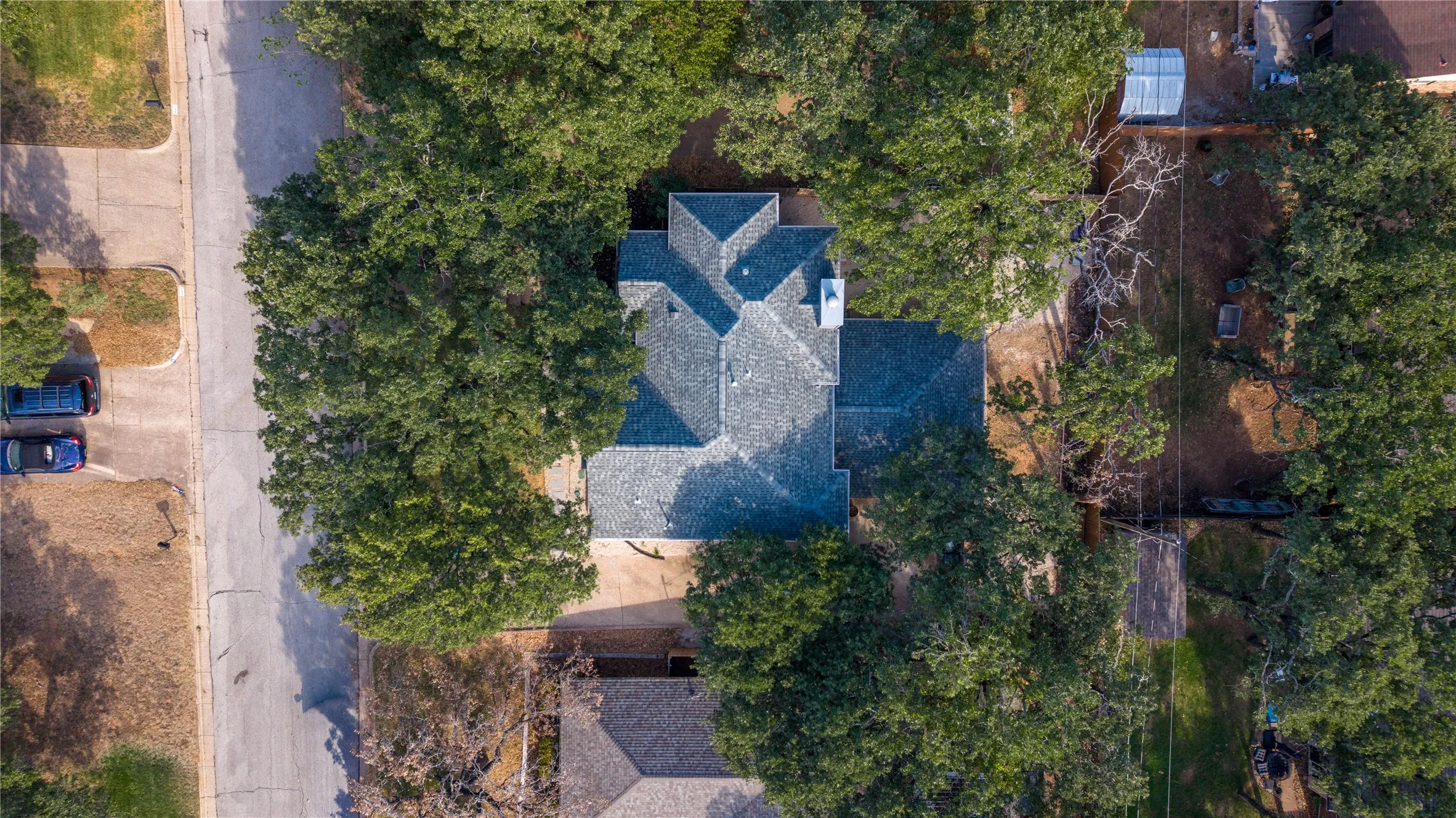Single Family Residence For Sale in Tarrant County , 4404 Rain Forest Drive, Arlington, Texas 76017, 4 Bedroom, 3 Bathroom, 2 Garage spaces, 2,492 Sqft, built in 1985, mls#21395545, Real Estate Agent in Arlington, Homes For Sale in Tarrant county, Homes For Sale in Arlington, Realtor in Arlington Texas, Real Estate Brokerage Independent Realty Texas, Luminita Cordes Realtor