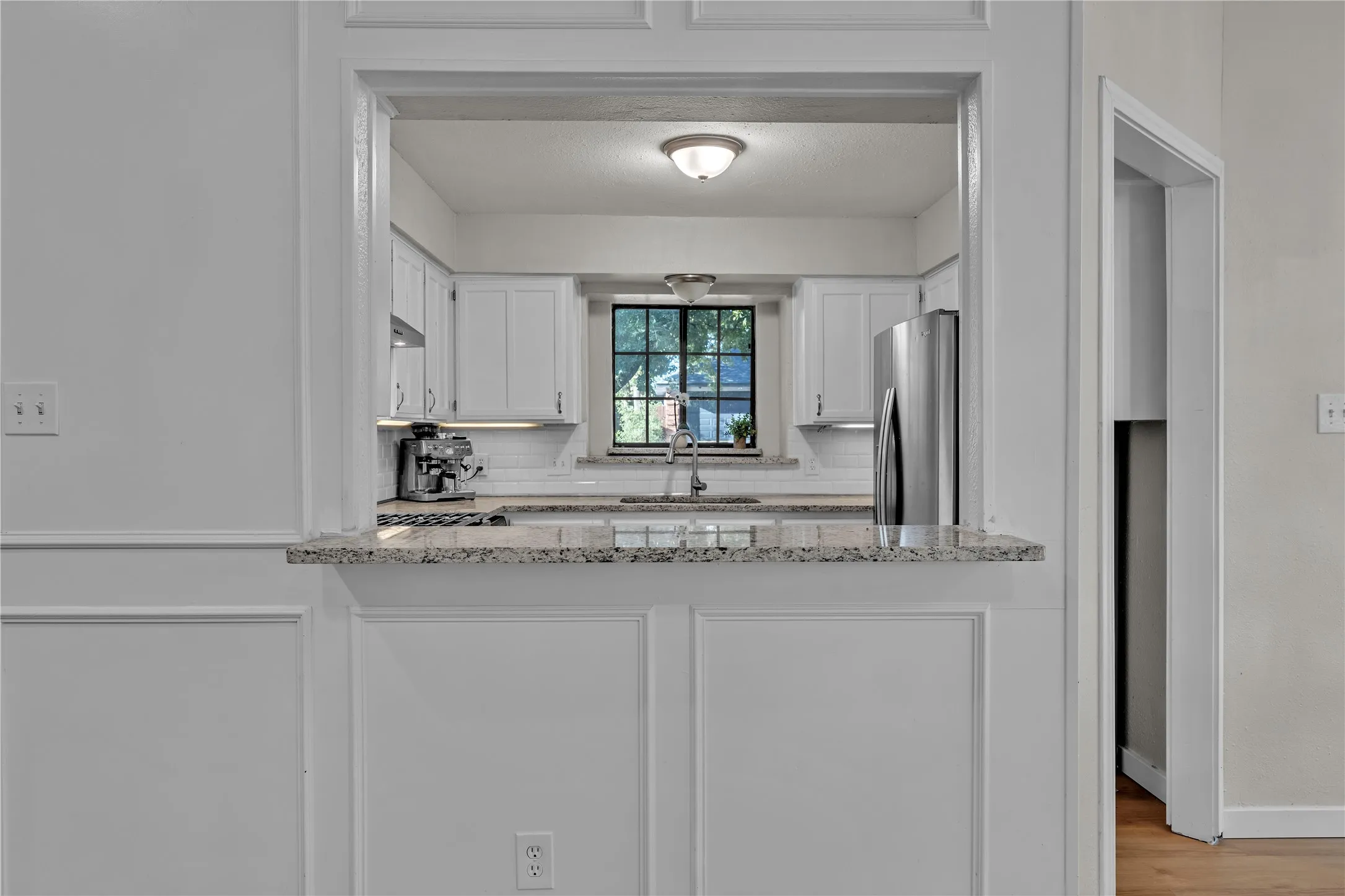 Single Family Residence For Sale in Tarrant County , 4404 Rain Forest Drive, Arlington, Texas 76017, 4 Bedroom, 3 Bathroom, 2 Garage spaces, 2,492 Sqft, built in 1985, mls#21395545, Real Estate Agent in Arlington, Homes For Sale in Tarrant county, Homes For Sale in Arlington, Realtor in Arlington Texas, Real Estate Brokerage Independent Realty Texas, Luminita Cordes Realtor