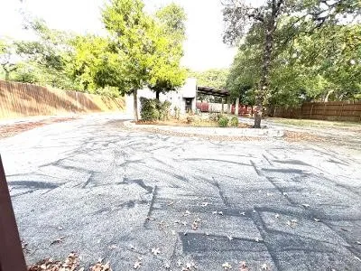 Single Family Residence For Rent in Tarrant County , 6509 Ponderosa Lane, Colleyville, Texas 76034, 3 Bedroom, 3 Bathroom, 1 Garage spaces, 1,936 Sqft, built in 1982, mls#21392026, Real Estate Agent in Colleyville, Homes For Rent in Tarrant county, Homes For Rent in Colleyville, Realtor in Colleyville Texas, Real Estate Brokerage Independent Realty Texas, Luminita Cordes Realtor