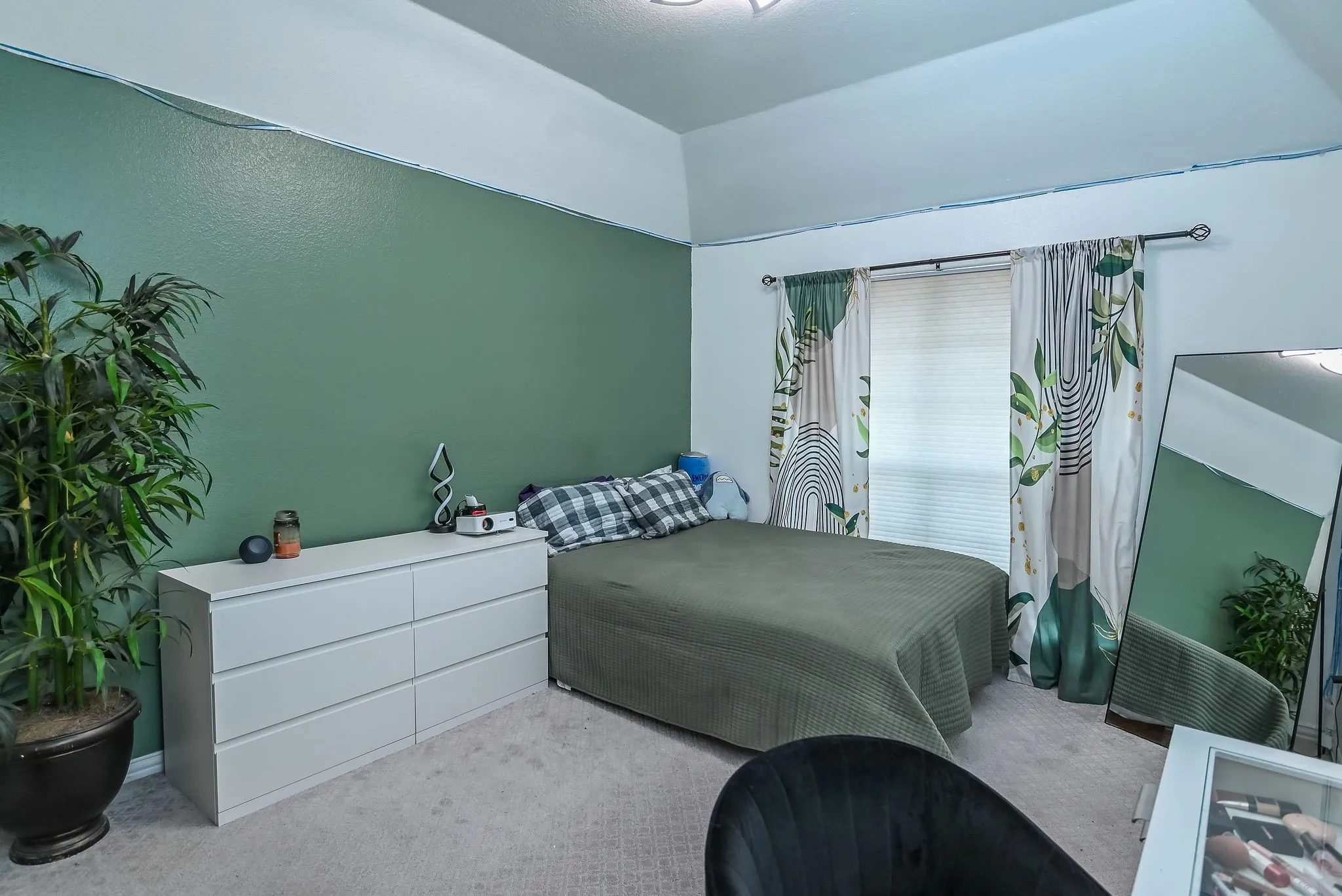 Single Family Residence For Sale in Denton County , 2821 Meadow Green Drive, Flower Mound, Texas 75022, 4 Bedroom, 4 Bathroom, 2 Garage spaces, 3,338 Sqft, built in 1995, mls#21395650, Real Estate Agent in Flower Mound, Homes For Sale in Denton county, Homes For Sale in Flower Mound, Realtor in Flower Mound Texas, Real Estate Brokerage Independent Realty Texas, Luminita Cordes Realtor