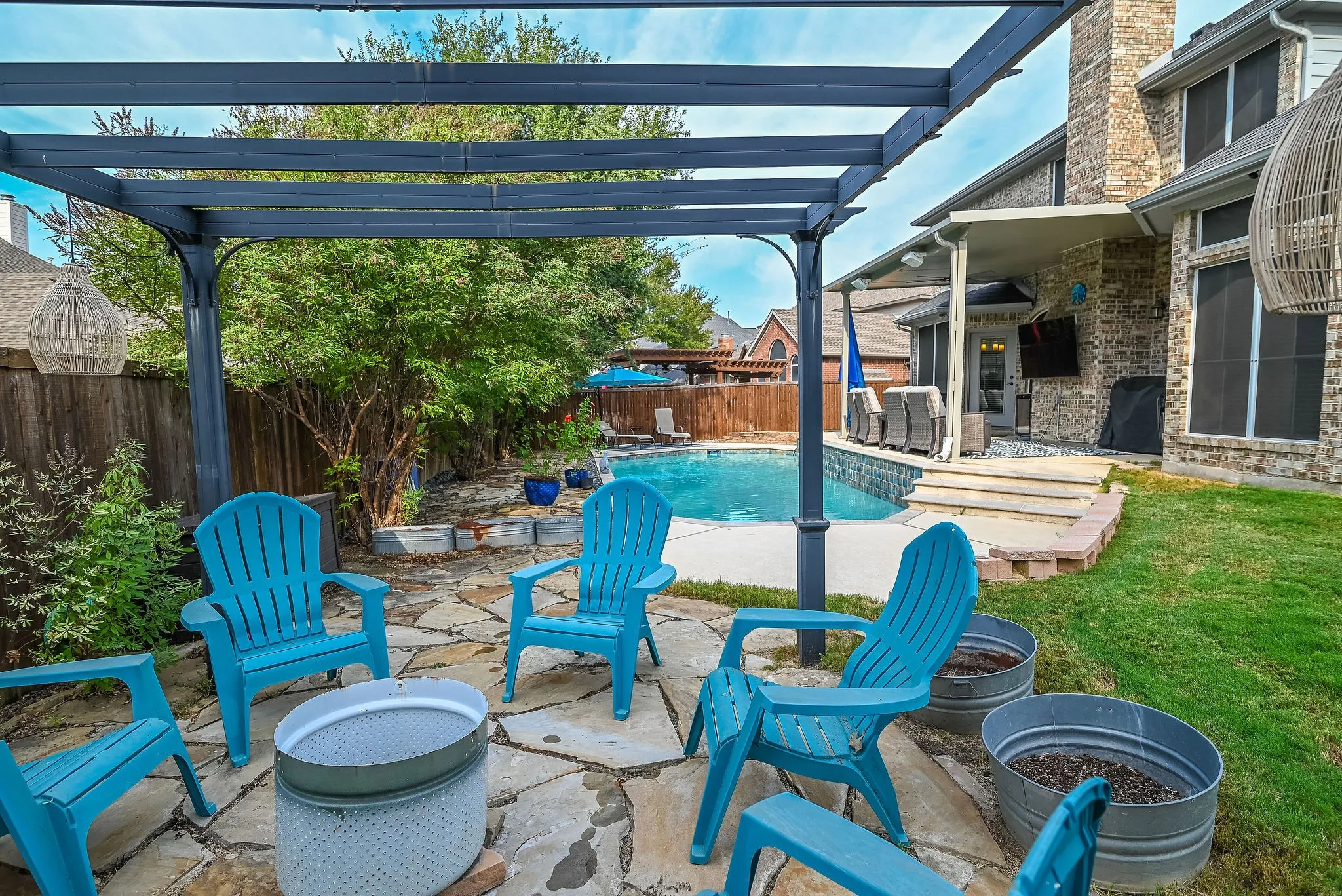 Single Family Residence For Sale in Denton County , 2821 Meadow Green Drive, Flower Mound, Texas 75022, 4 Bedroom, 4 Bathroom, 2 Garage spaces, 3,338 Sqft, built in 1995, mls#21395650, Real Estate Agent in Flower Mound, Homes For Sale in Denton county, Homes For Sale in Flower Mound, Realtor in Flower Mound Texas, Real Estate Brokerage Independent Realty Texas, Luminita Cordes Realtor