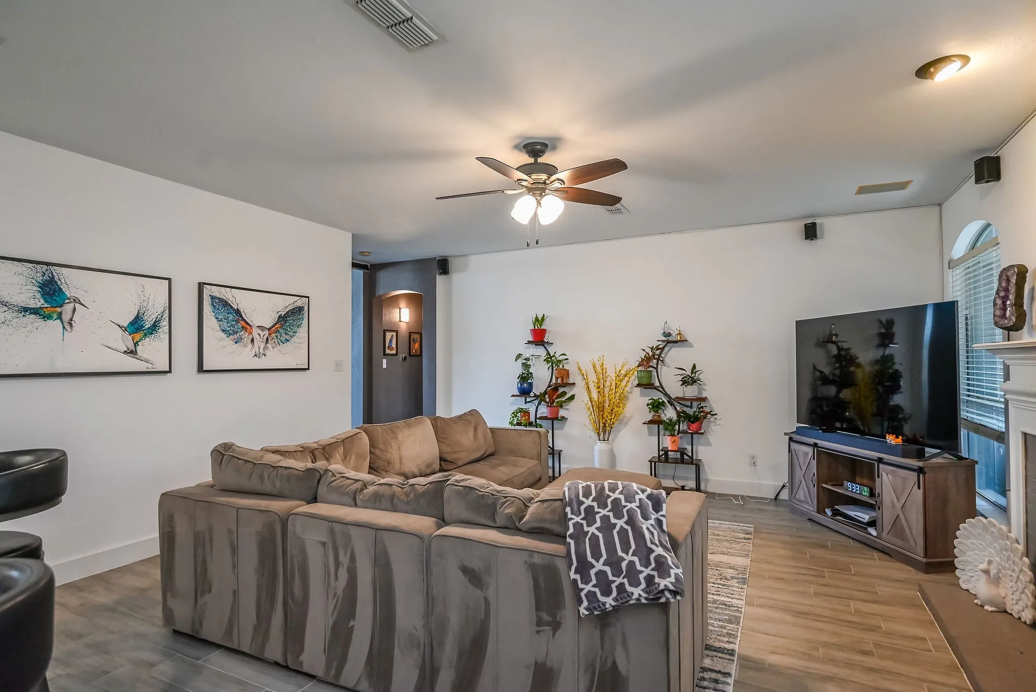 Single Family Residence For Sale in Denton County , 2821 Meadow Green Drive, Flower Mound, Texas 75022, 4 Bedroom, 4 Bathroom, 2 Garage spaces, 3,338 Sqft, built in 1995, mls#21395650, Real Estate Agent in Flower Mound, Homes For Sale in Denton county, Homes For Sale in Flower Mound, Realtor in Flower Mound Texas, Real Estate Brokerage Independent Realty Texas, Luminita Cordes Realtor