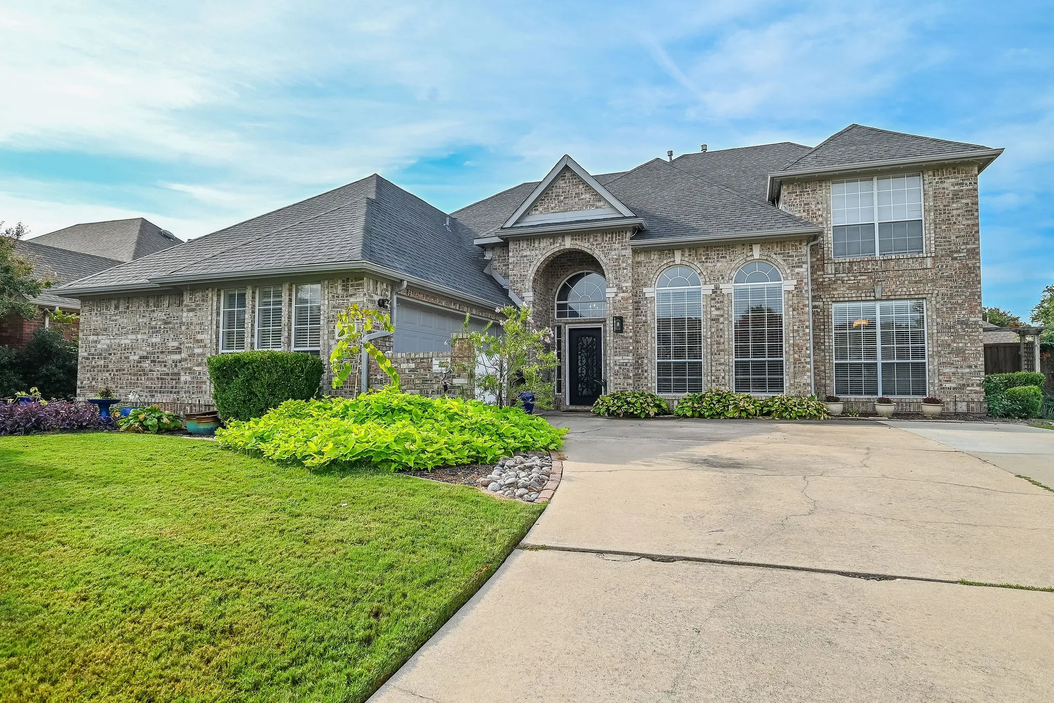 Single Family Residence For Sale