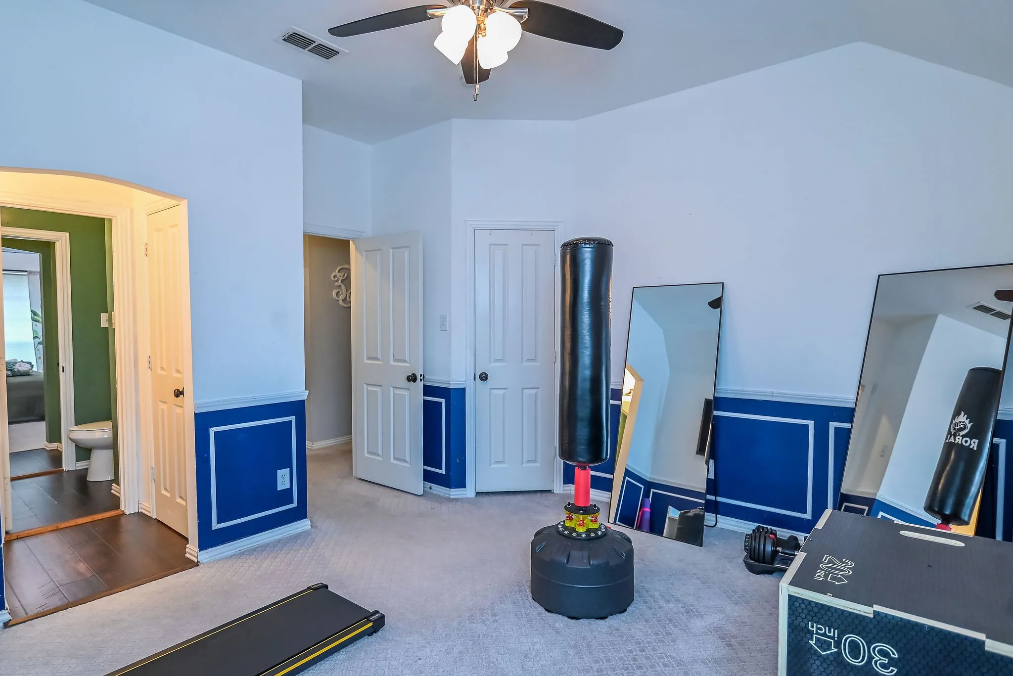 Single Family Residence For Sale in Denton County , 2821 Meadow Green Drive, Flower Mound, Texas 75022, 4 Bedroom, 4 Bathroom, 2 Garage spaces, 3,338 Sqft, built in 1995, mls#21395650, Real Estate Agent in Flower Mound, Homes For Sale in Denton county, Homes For Sale in Flower Mound, Realtor in Flower Mound Texas, Real Estate Brokerage Independent Realty Texas, Luminita Cordes Realtor