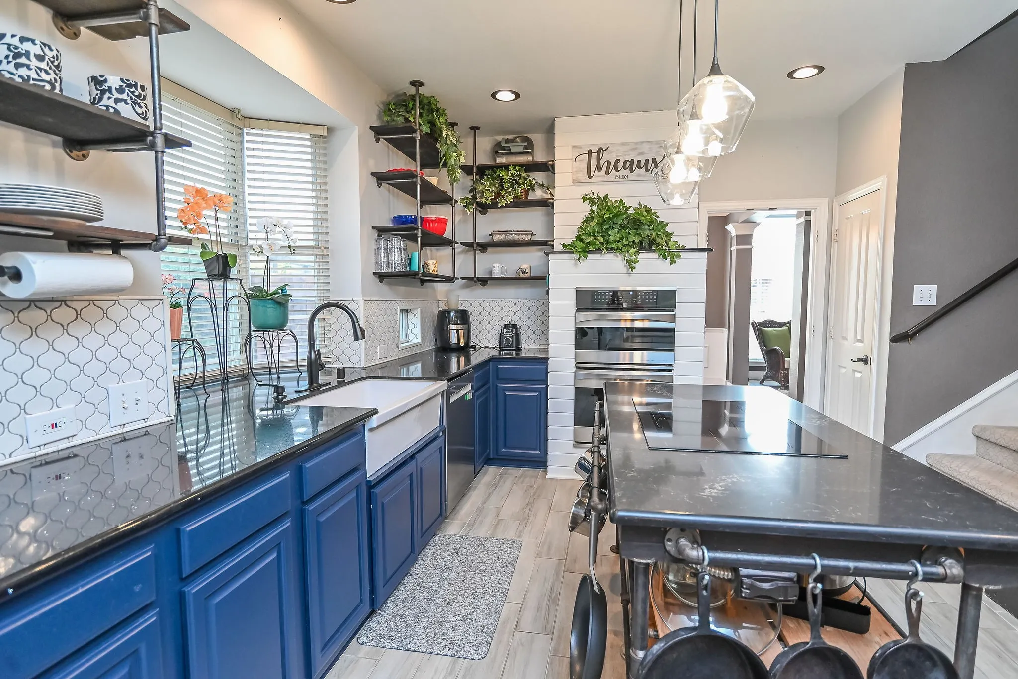 Single Family Residence For Sale in Denton County , 2821 Meadow Green Drive, Flower Mound, Texas 75022, 4 Bedroom, 4 Bathroom, 2 Garage spaces, 3,338 Sqft, built in 1995, mls#21395650, Real Estate Agent in Flower Mound, Homes For Sale in Denton county, Homes For Sale in Flower Mound, Realtor in Flower Mound Texas, Real Estate Brokerage Independent Realty Texas, Luminita Cordes Realtor