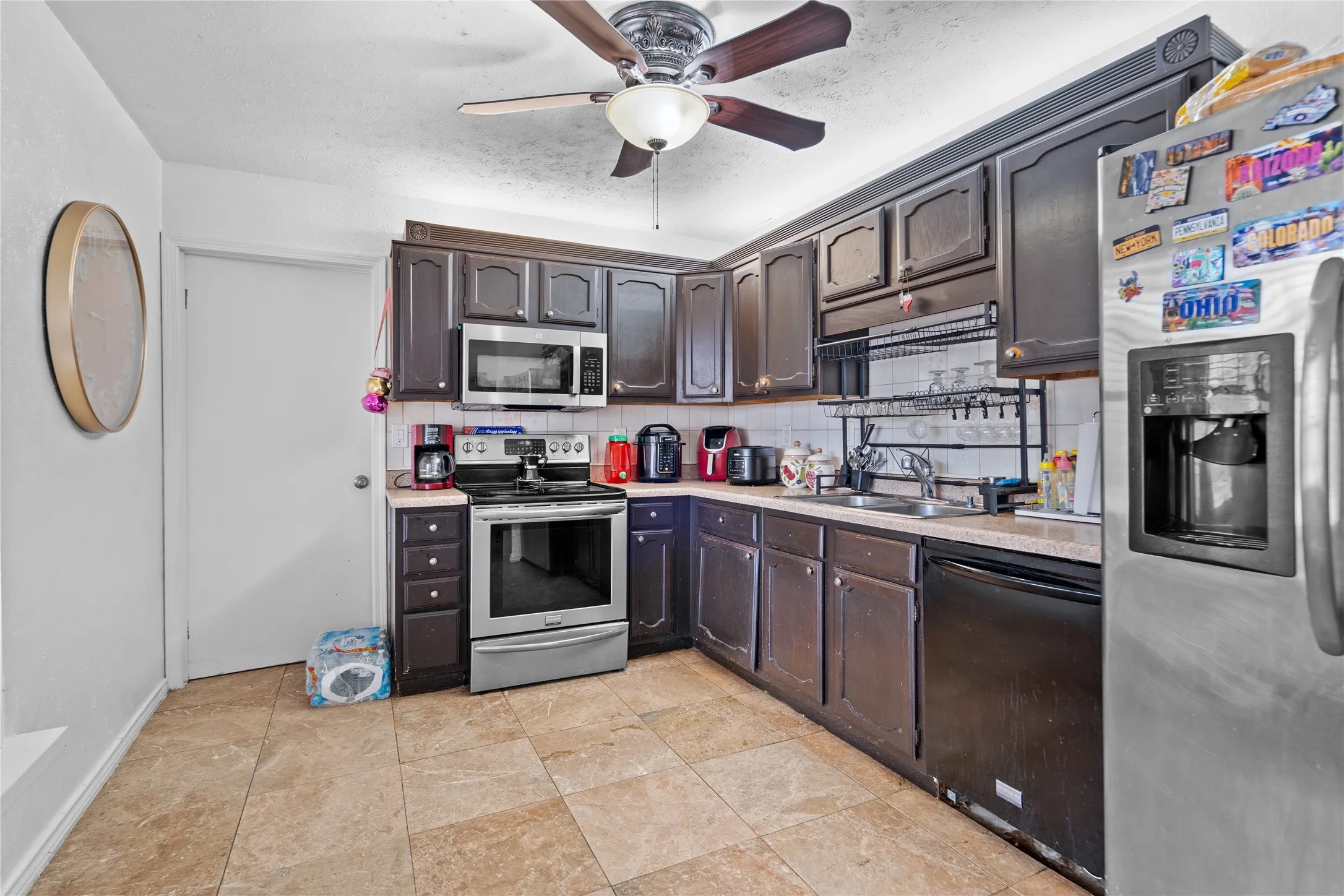 Single Family Residence For Sale in Tarrant County , 3005 Woodlark Drive, Fort Worth, Texas 76123, 3 Bedroom, 2 Bathroom, Garage spaces, 1,304 Sqft, built in 1984, mls#21395656, Real Estate Agent in Fort Worth, Homes For Sale in Tarrant county, Homes For Sale in Fort Worth, Realtor in Fort Worth Texas, Real Estate Brokerage Independent Realty Texas, Luminita Cordes Realtor