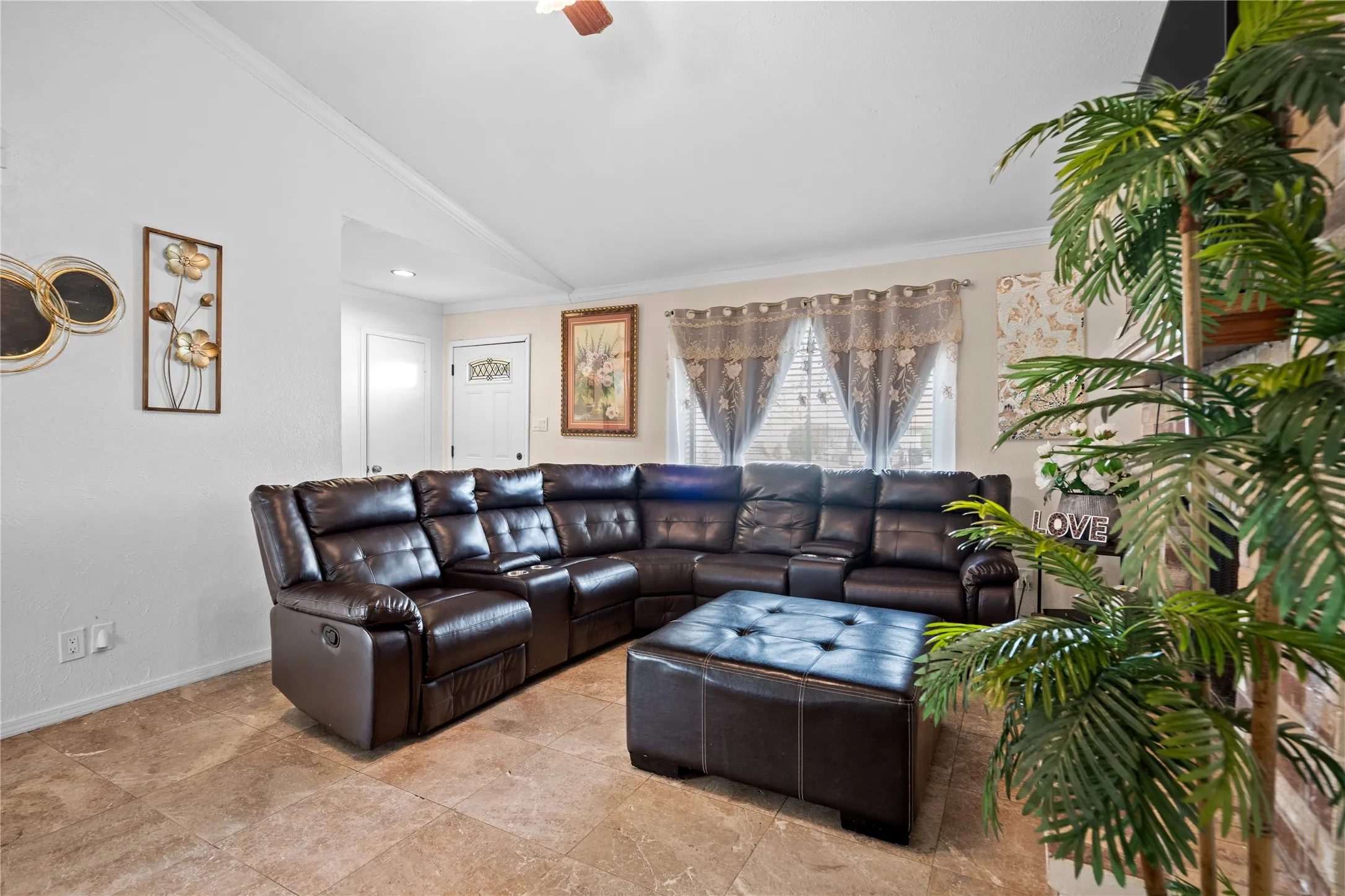 Single Family Residence For Sale in Tarrant County , 3005 Woodlark Drive, Fort Worth, Texas 76123, 3 Bedroom, 2 Bathroom, Garage spaces, 1,304 Sqft, built in 1984, mls#21395656, Real Estate Agent in Fort Worth, Homes For Sale in Tarrant county, Homes For Sale in Fort Worth, Realtor in Fort Worth Texas, Real Estate Brokerage Independent Realty Texas, Luminita Cordes Realtor